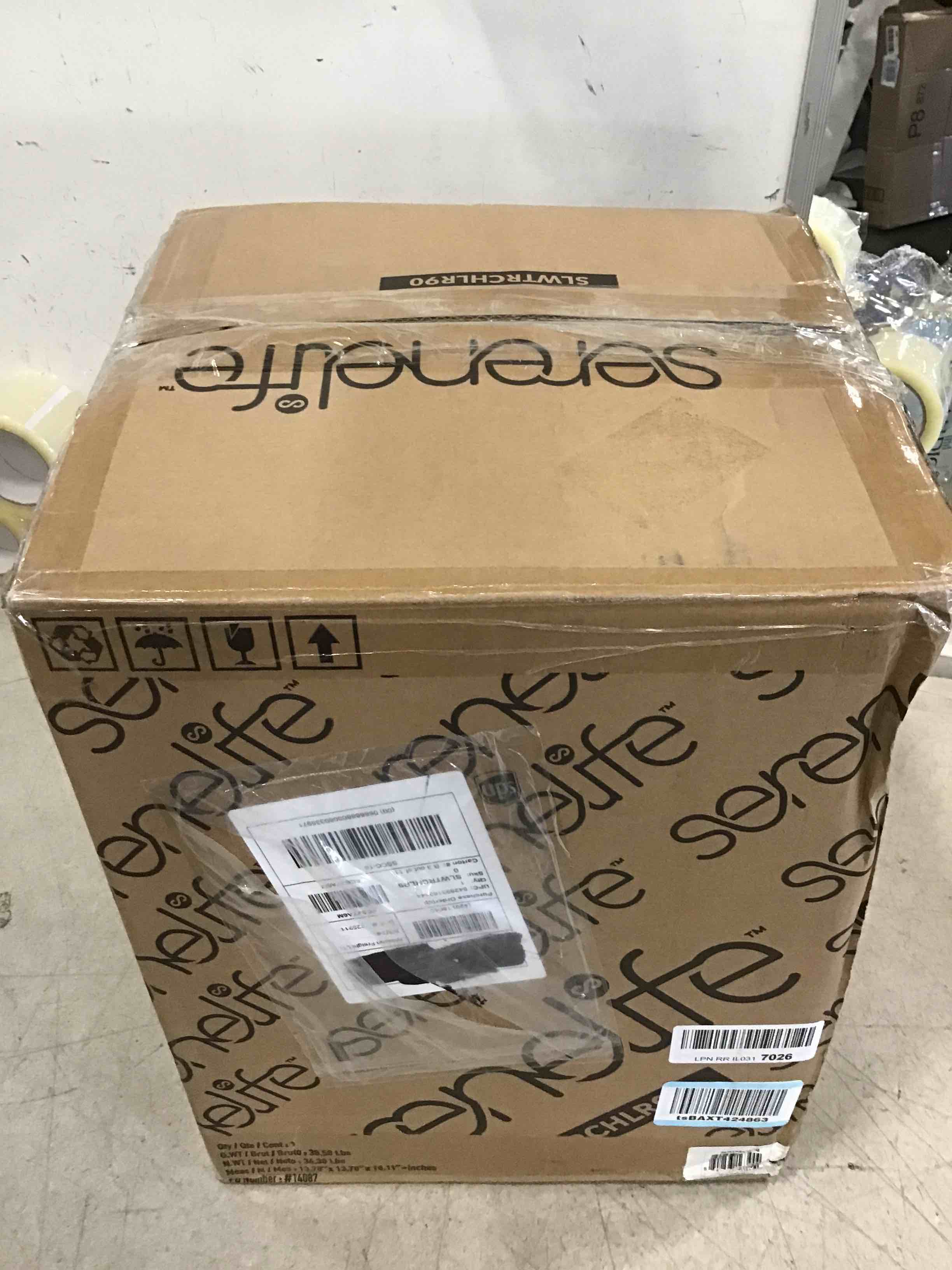 https://s3.amazonaws.com/lotting-images-prod/bidfta/BLU6536067_1718380069516.jpeg
