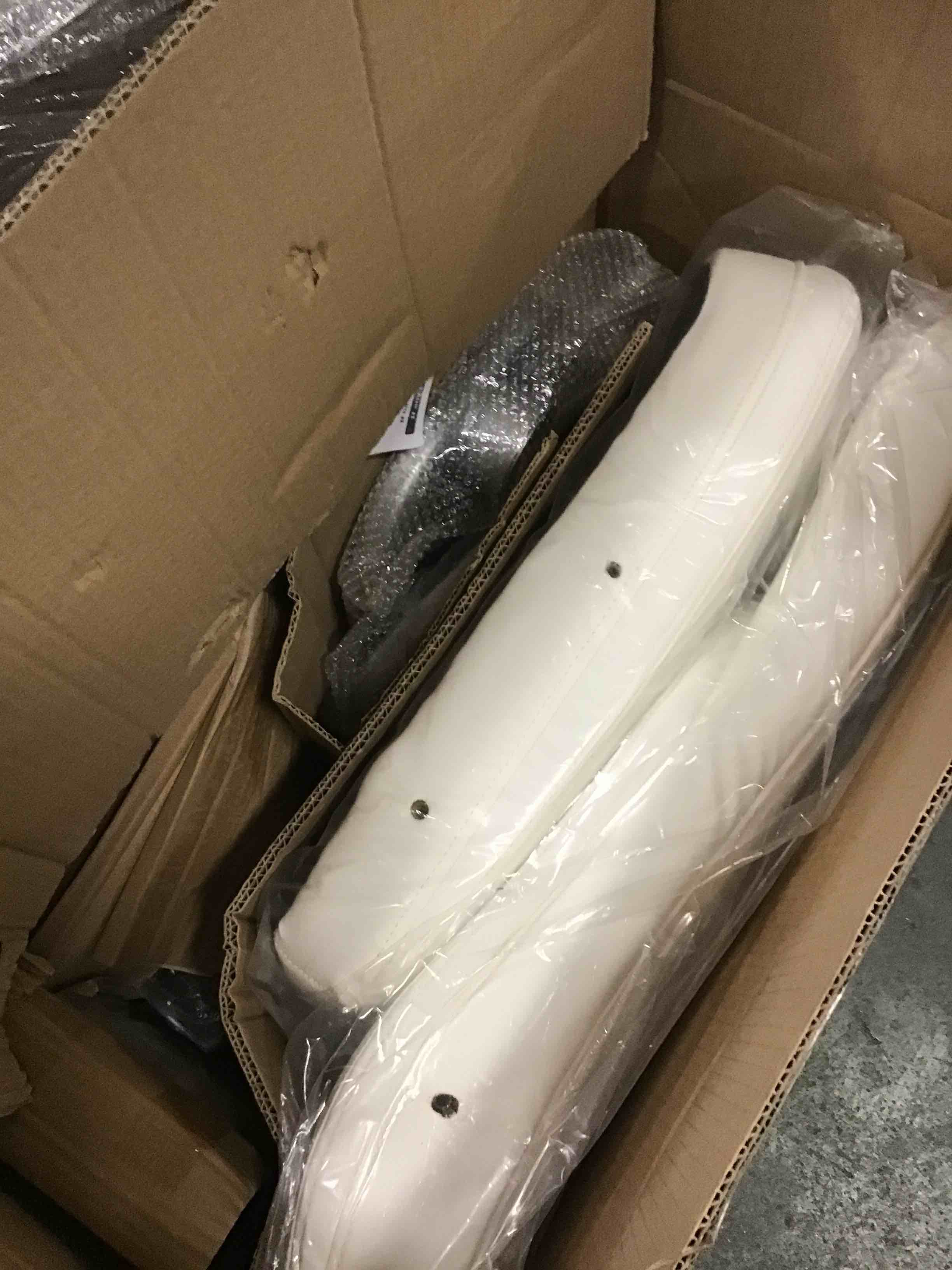 https://s3.amazonaws.com/lotting-images-prod/bidfta/BLU6536184_1718449939836.jpeg