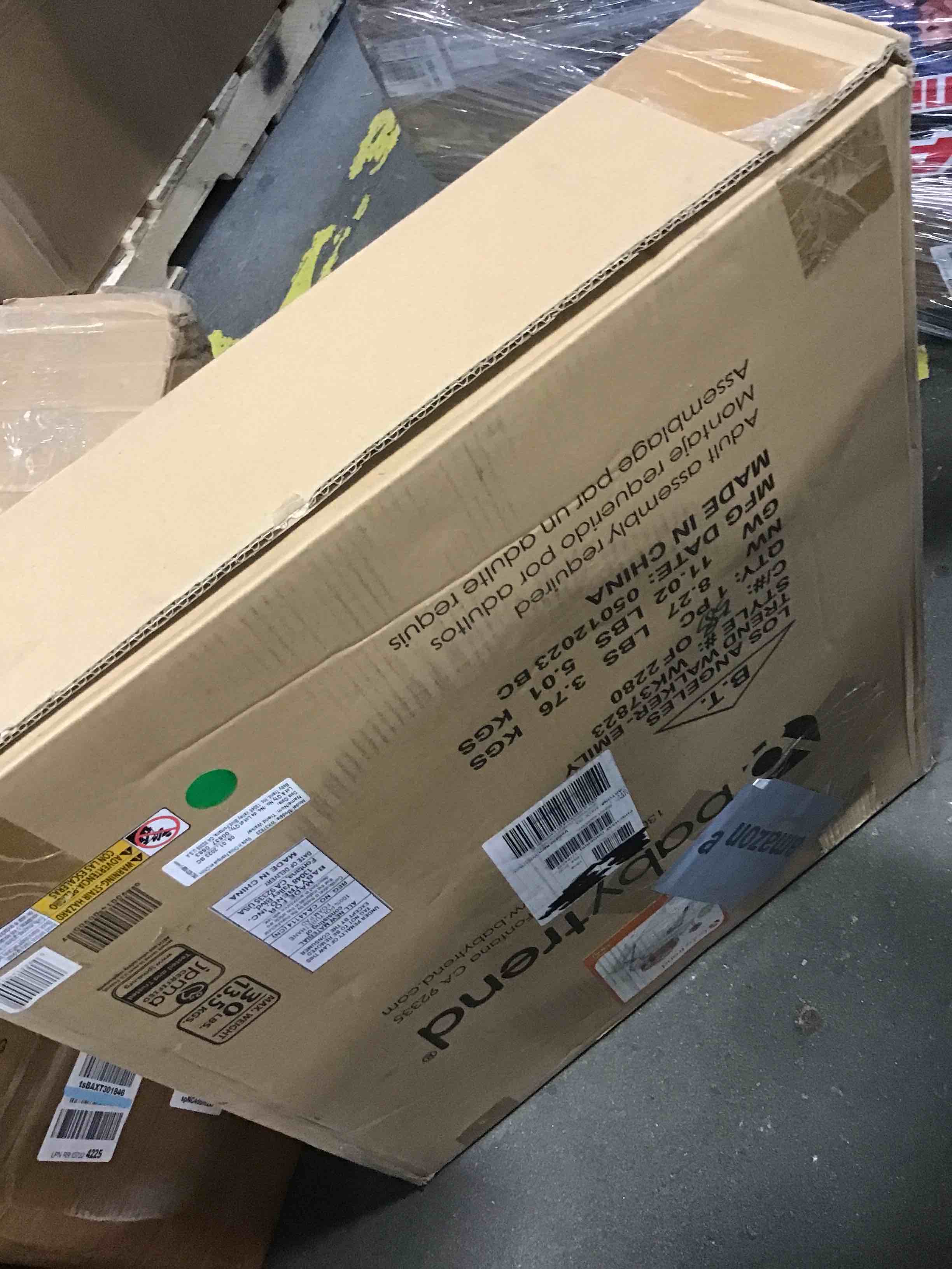 https://s3.amazonaws.com/lotting-images-prod/bidfta/BLU6536549_1718637966138.jpeg