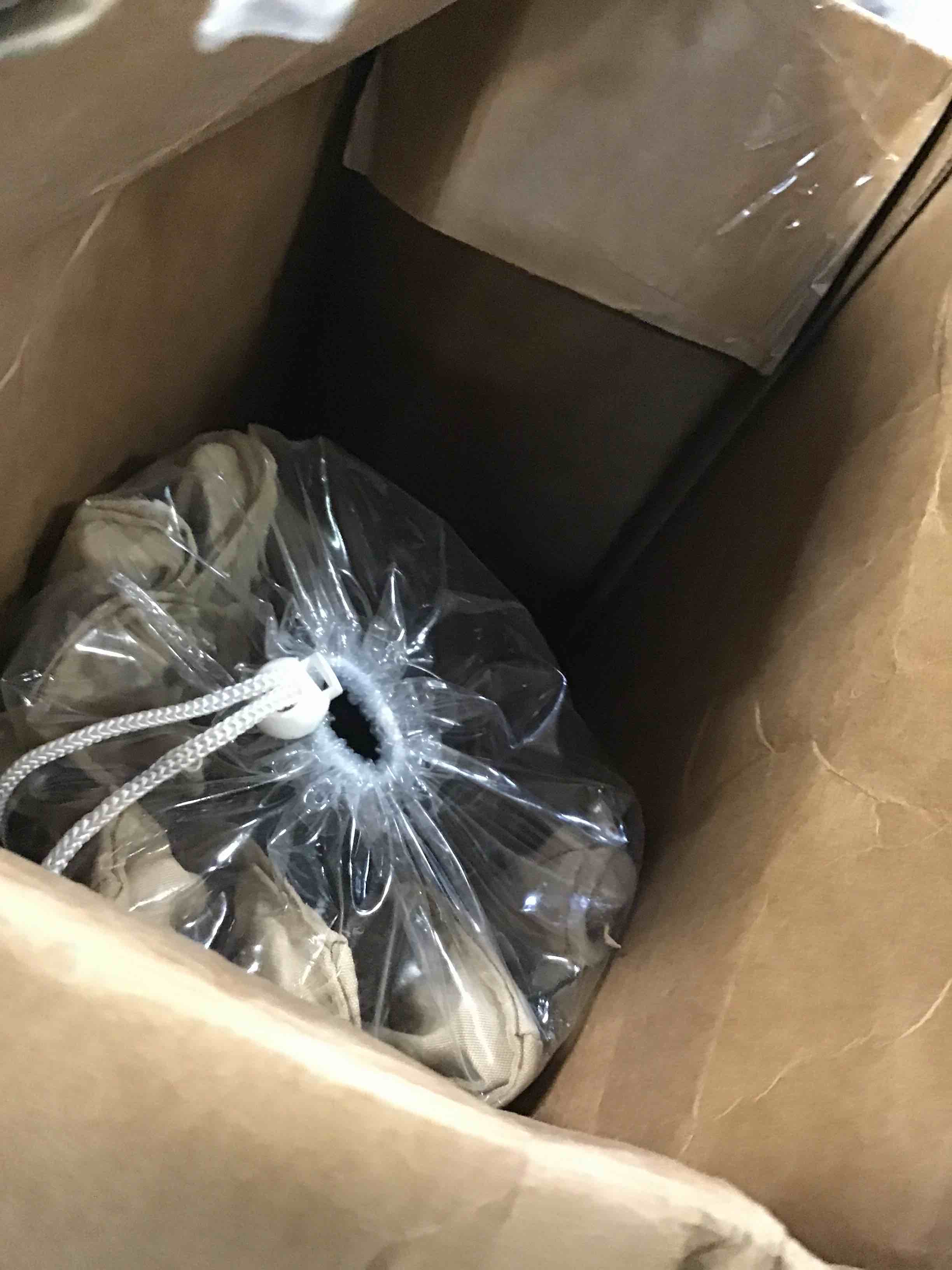 https://s3.amazonaws.com/lotting-images-prod/bidfta/BLU6536632_1718650426085.jpeg