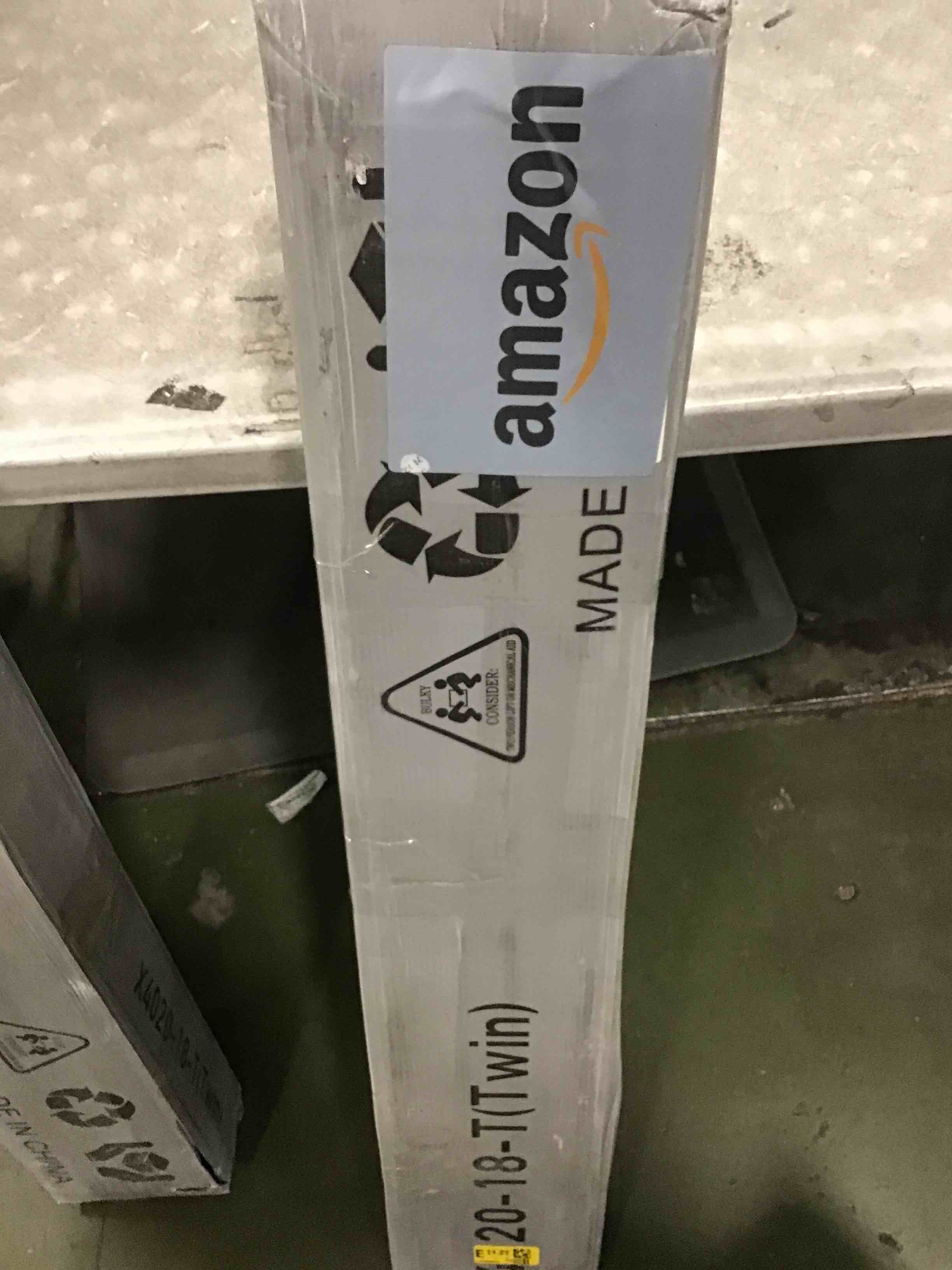 https://s3.amazonaws.com/lotting-images-prod/bidfta/BLU6537324_1718968191026.jpeg