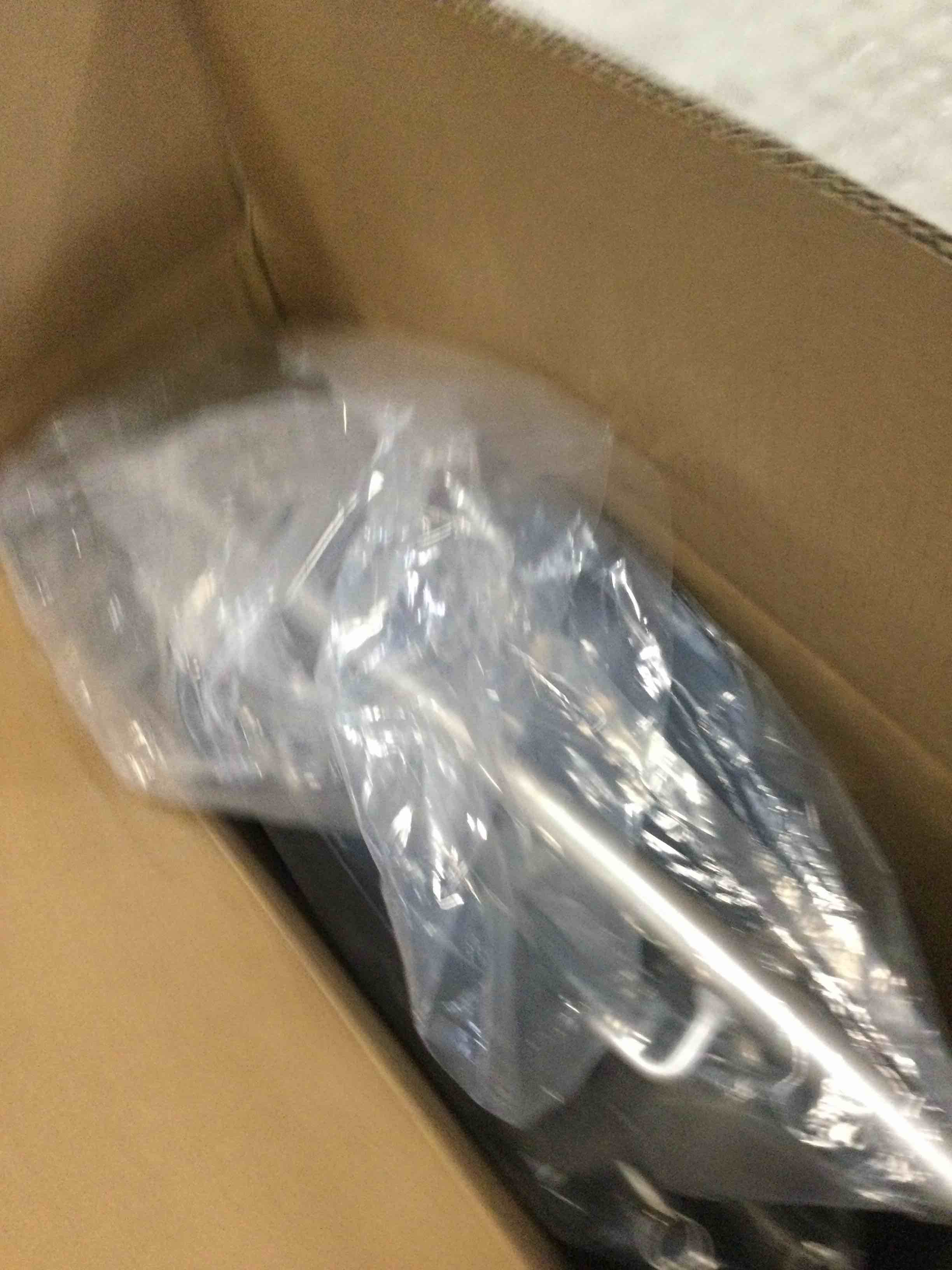 https://s3.amazonaws.com/lotting-images-prod/bidfta/BLU6539180_1718394856613.jpeg
