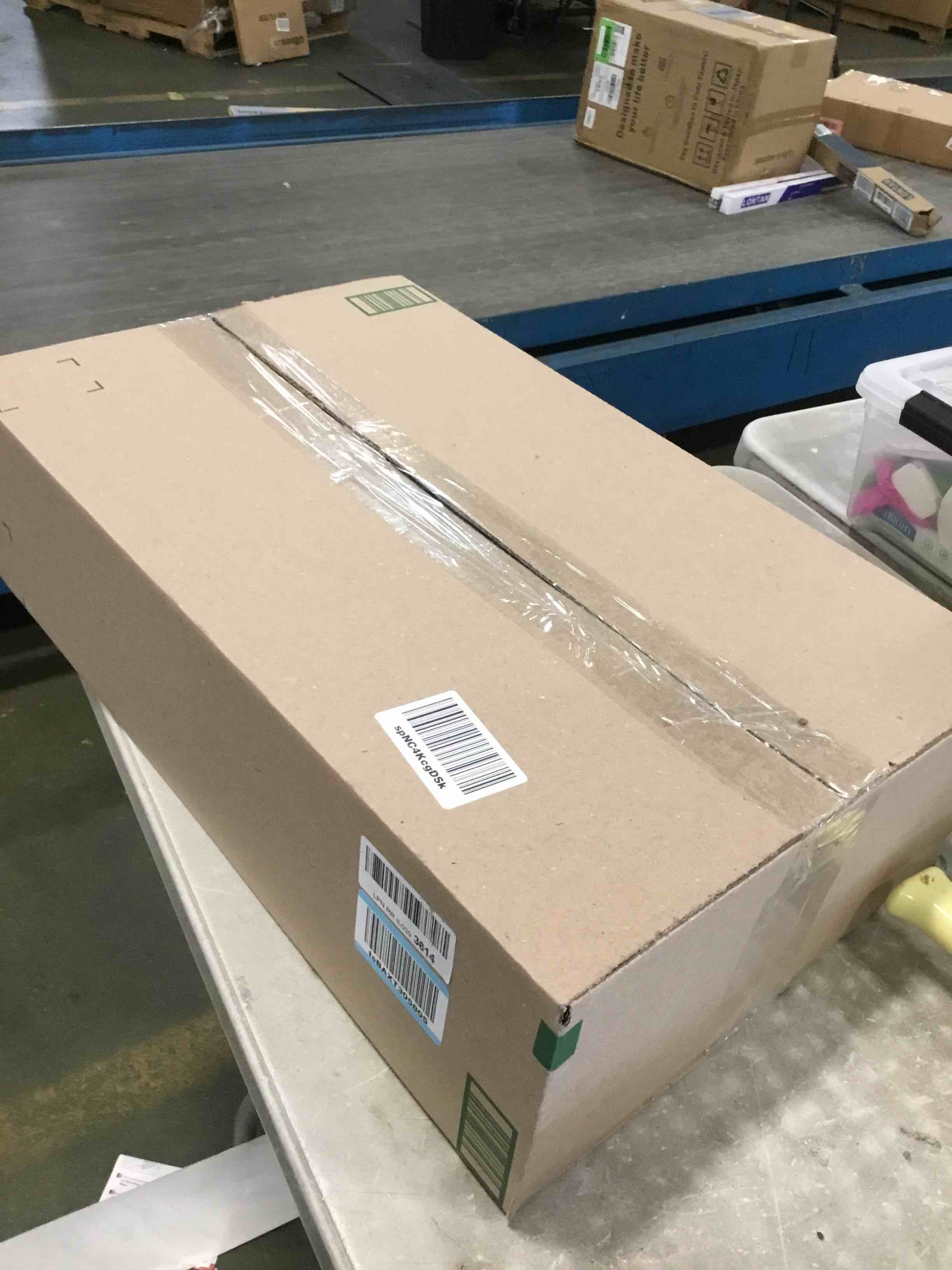 https://s3.amazonaws.com/lotting-images-prod/bidfta/BLU6539369_1718552940746.jpeg