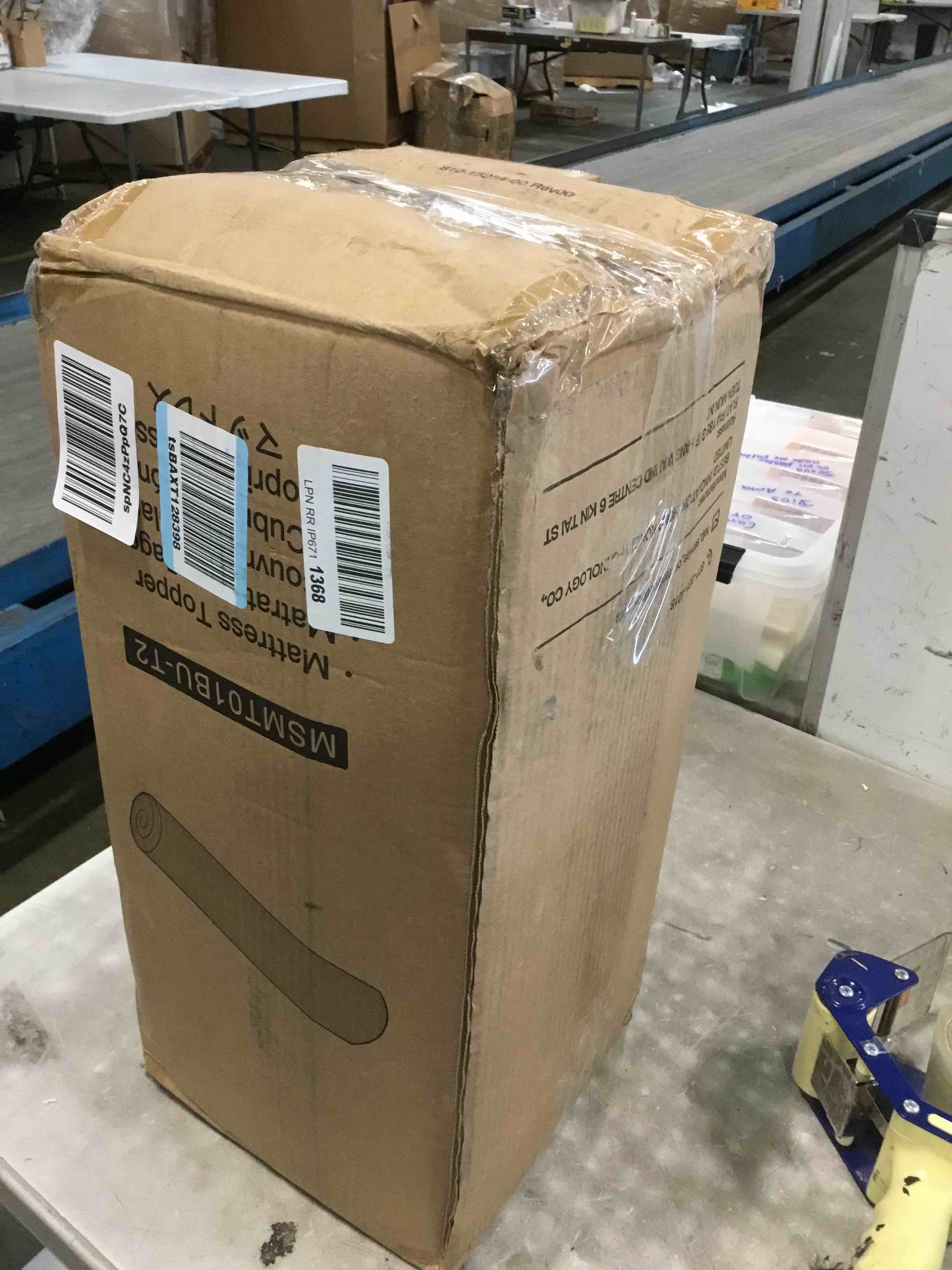 https://s3.amazonaws.com/lotting-images-prod/bidfta/BLU6539443_1718562670316.jpeg