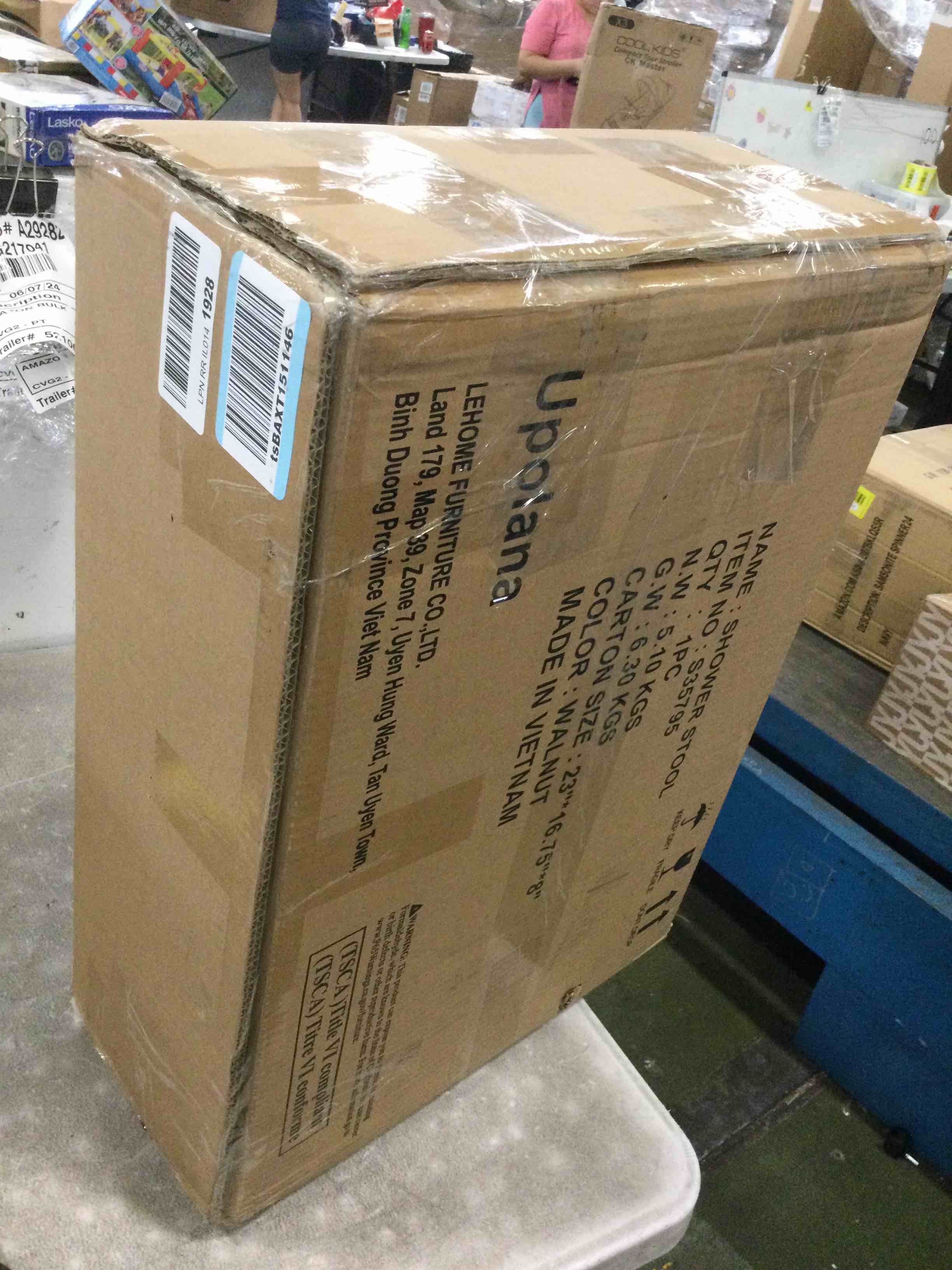 https://s3.amazonaws.com/lotting-images-prod/bidfta/BLU6539689_1718646493170.jpeg