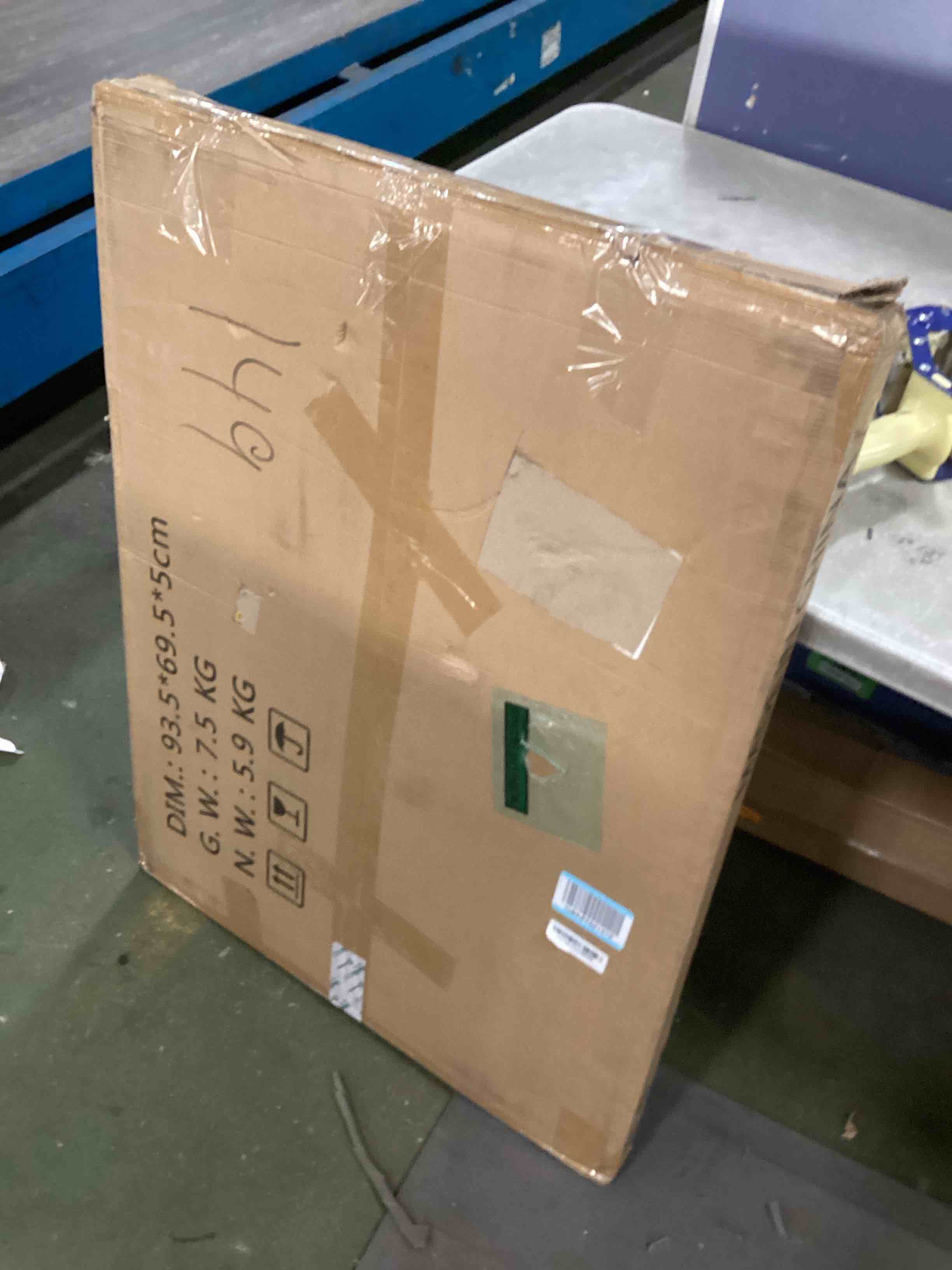 https://s3.amazonaws.com/lotting-images-prod/bidfta/BLU6539764_1718709325364.jpeg