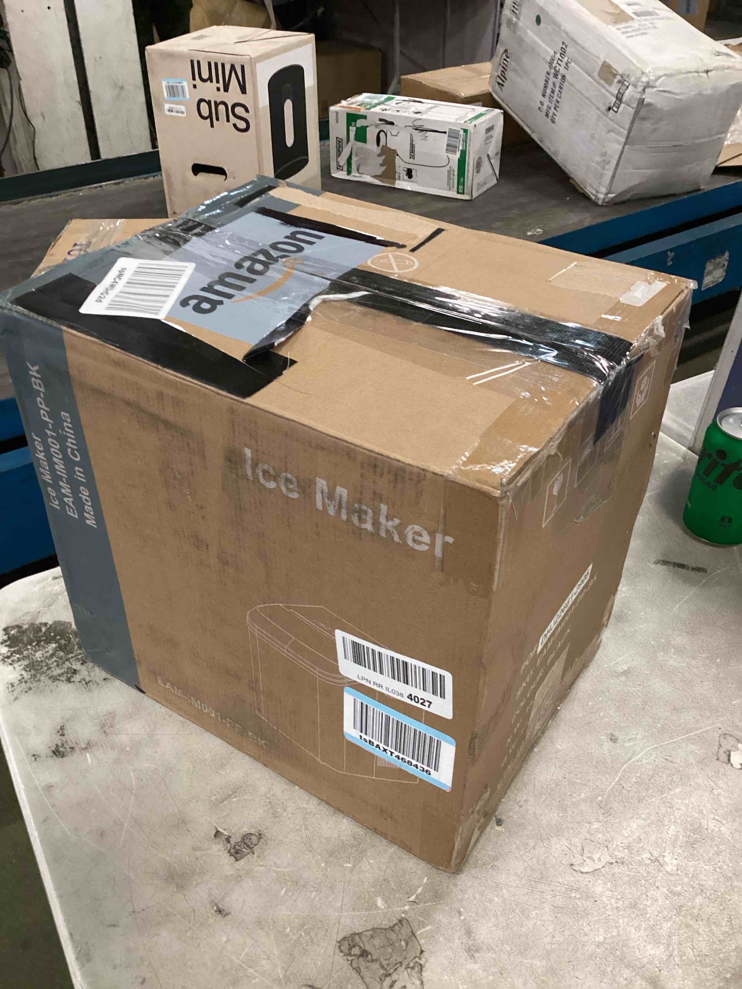 https://s3.amazonaws.com/lotting-images-prod/bidfta/BLU6539862_1718718392579.jpeg