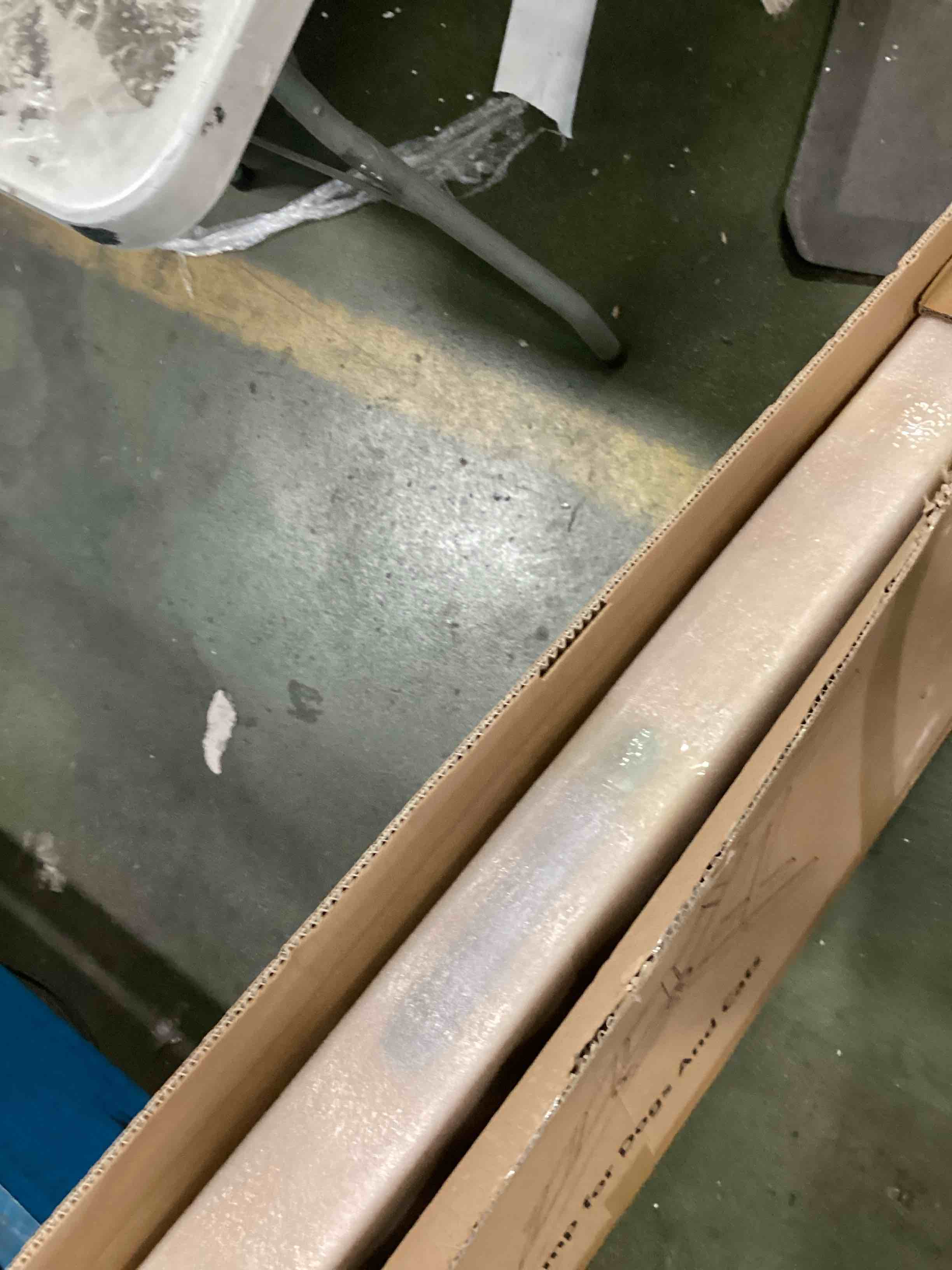https://s3.amazonaws.com/lotting-images-prod/bidfta/BLU6539924_1718725450446.jpeg