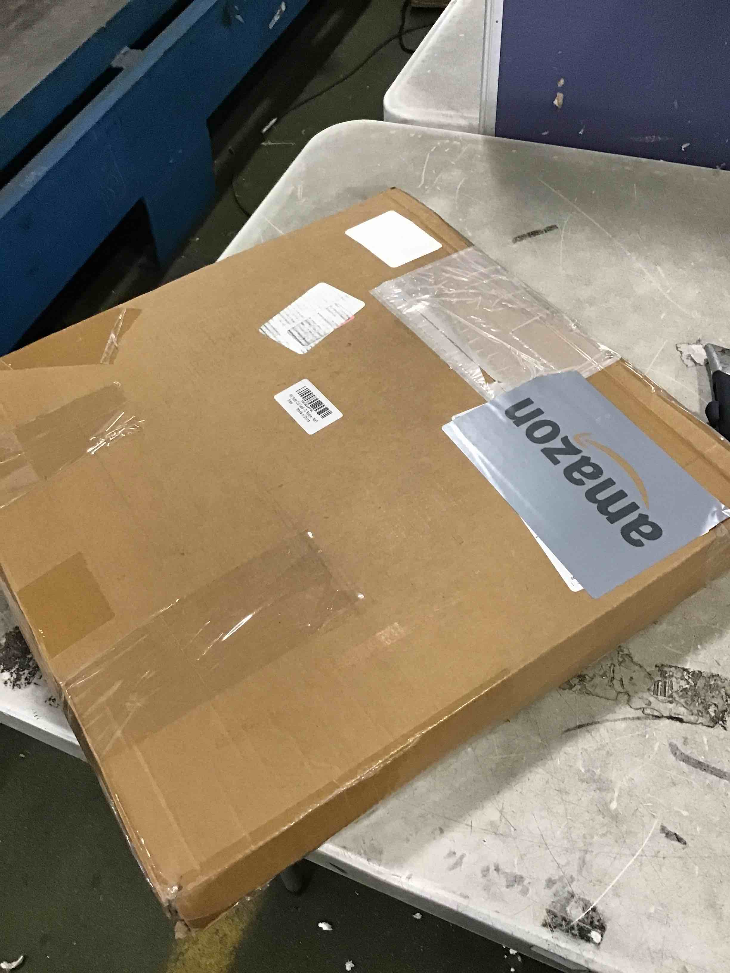https://s3.amazonaws.com/lotting-images-prod/bidfta/BLU6539971_1718731869281.jpeg