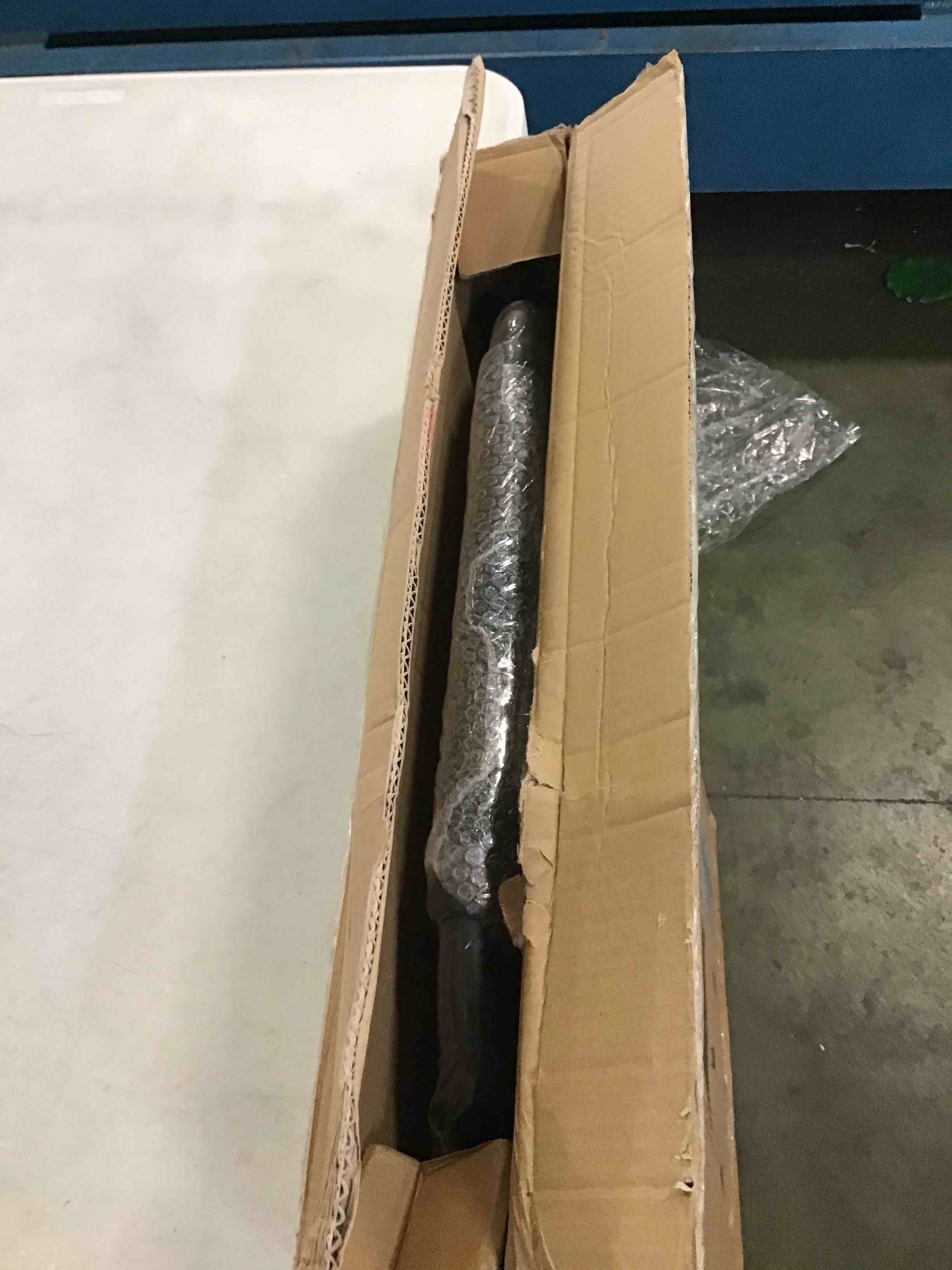 https://s3.amazonaws.com/lotting-images-prod/bidfta/BLU6540838_1718386972046.jpeg