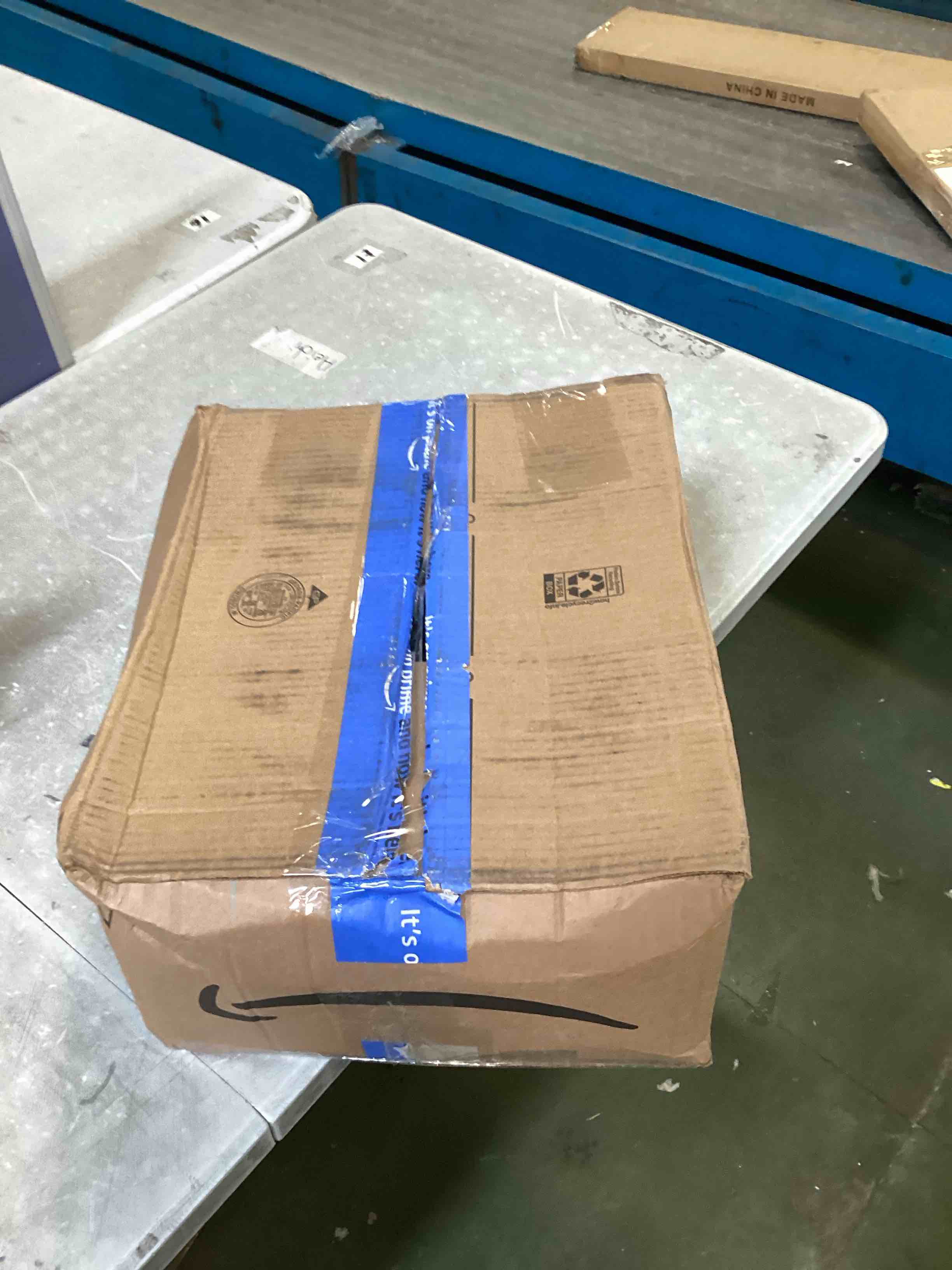 https://s3.amazonaws.com/lotting-images-prod/bidfta/BLU6541087_1718647400397.jpeg