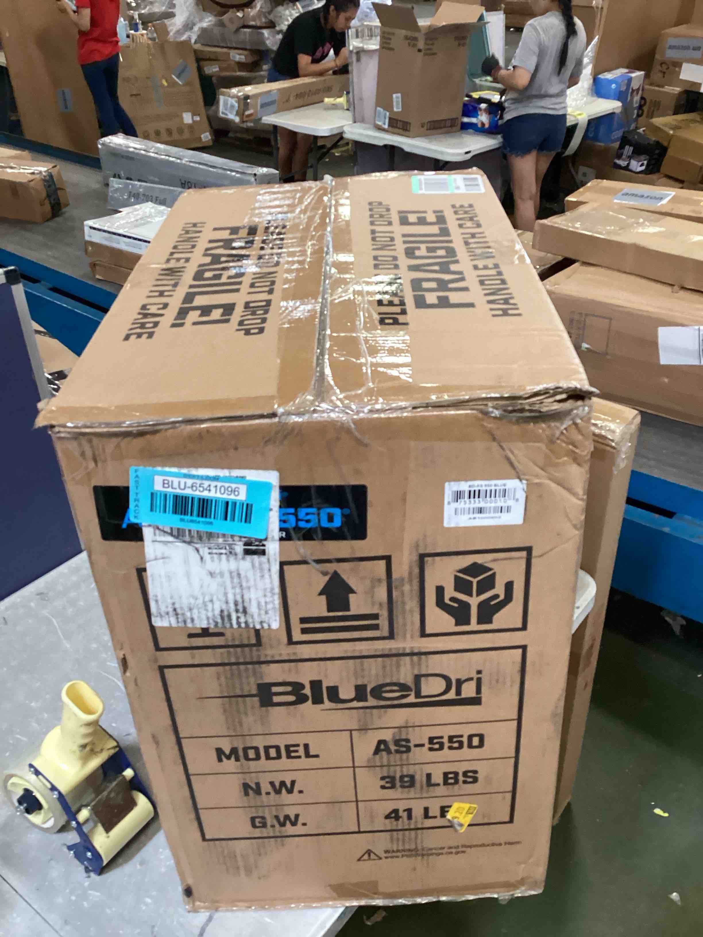 https://s3.amazonaws.com/lotting-images-prod/bidfta/BLU6541096_1718648523218.jpeg