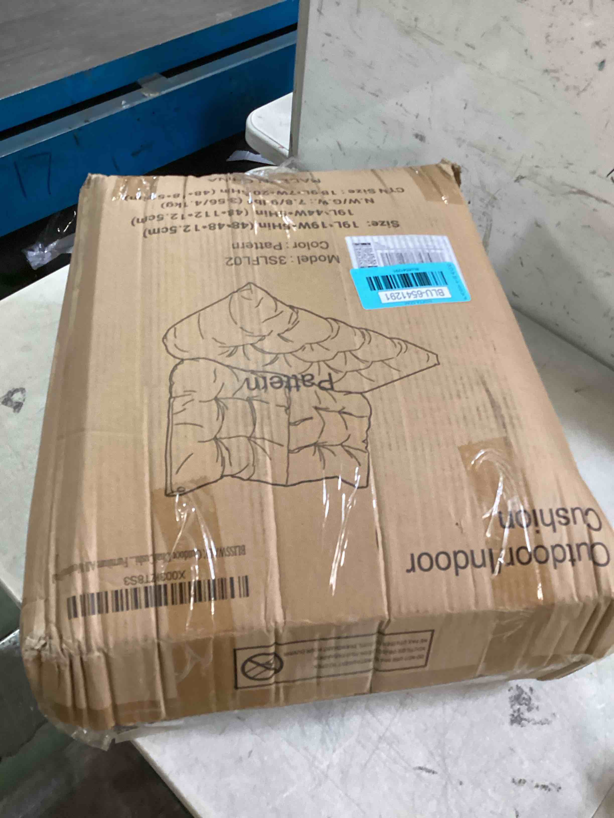 https://s3.amazonaws.com/lotting-images-prod/bidfta/BLU6541291_1718724561513.jpeg