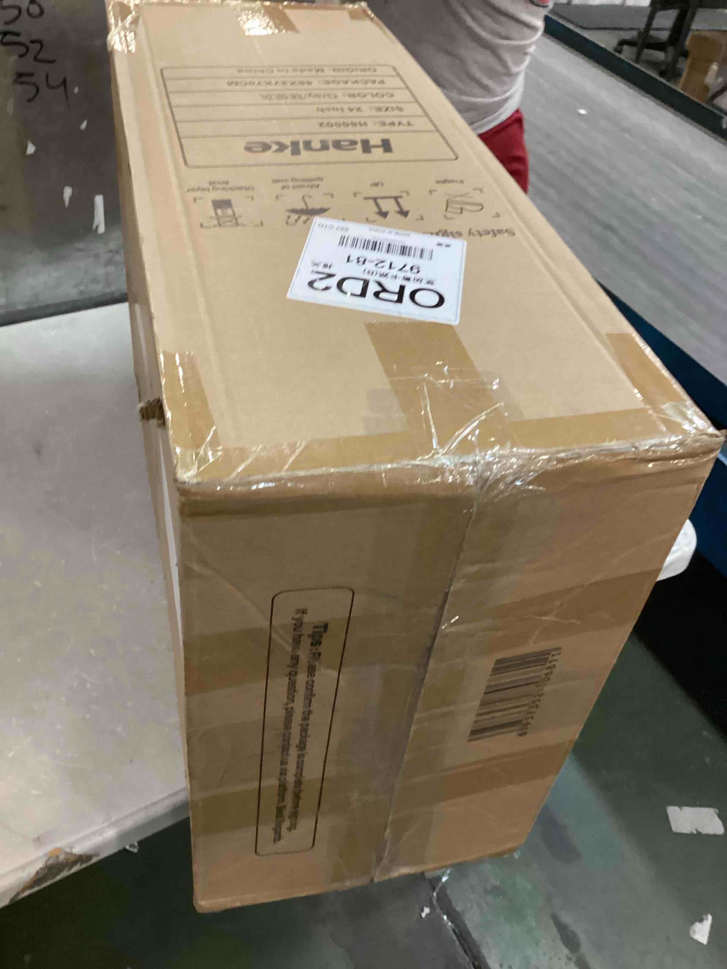 https://s3.amazonaws.com/lotting-images-prod/bidfta/BLU6541420_1718795454483.jpeg