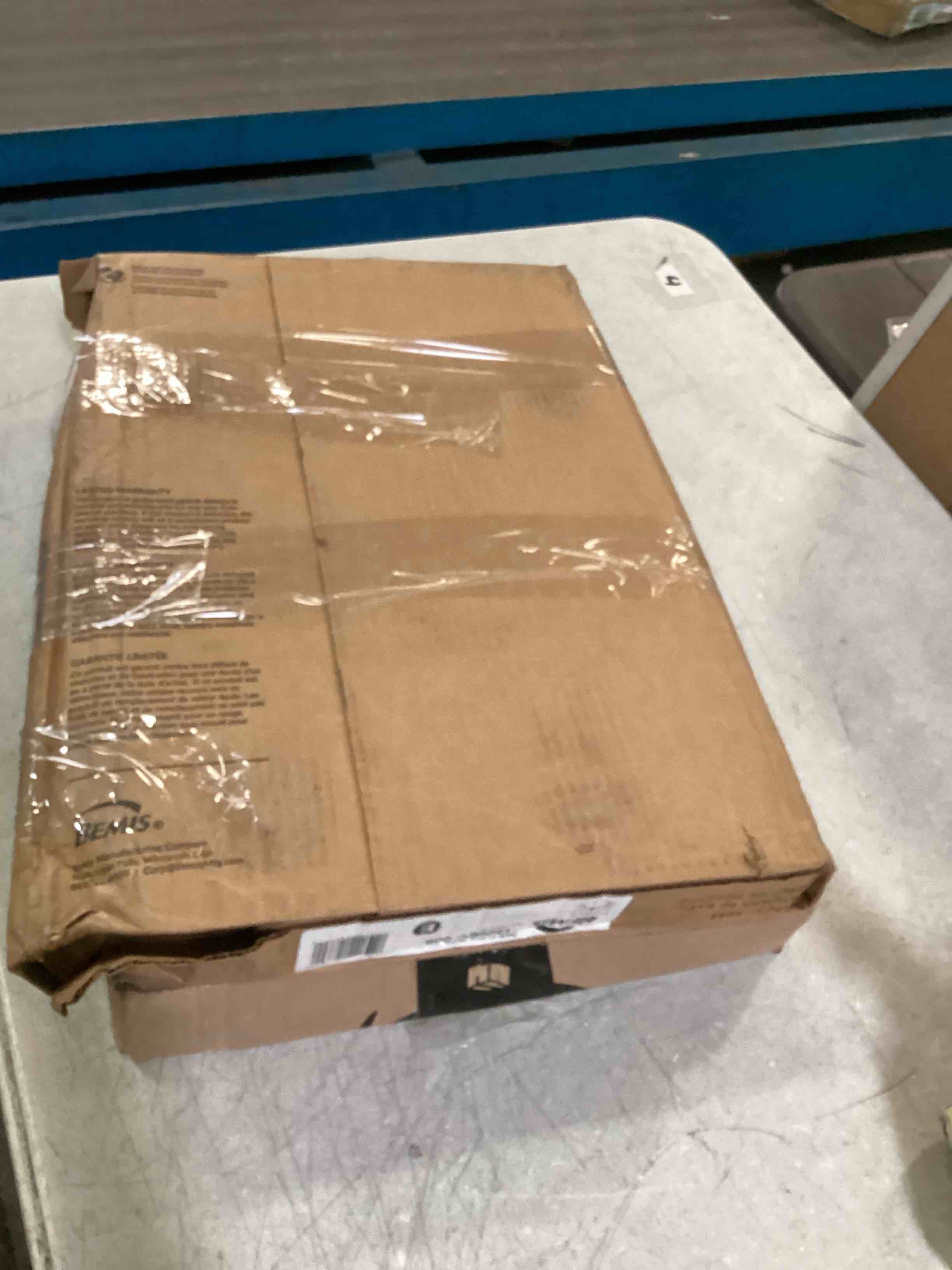 https://s3.amazonaws.com/lotting-images-prod/bidfta/BLU6541826_1718908677706.jpeg