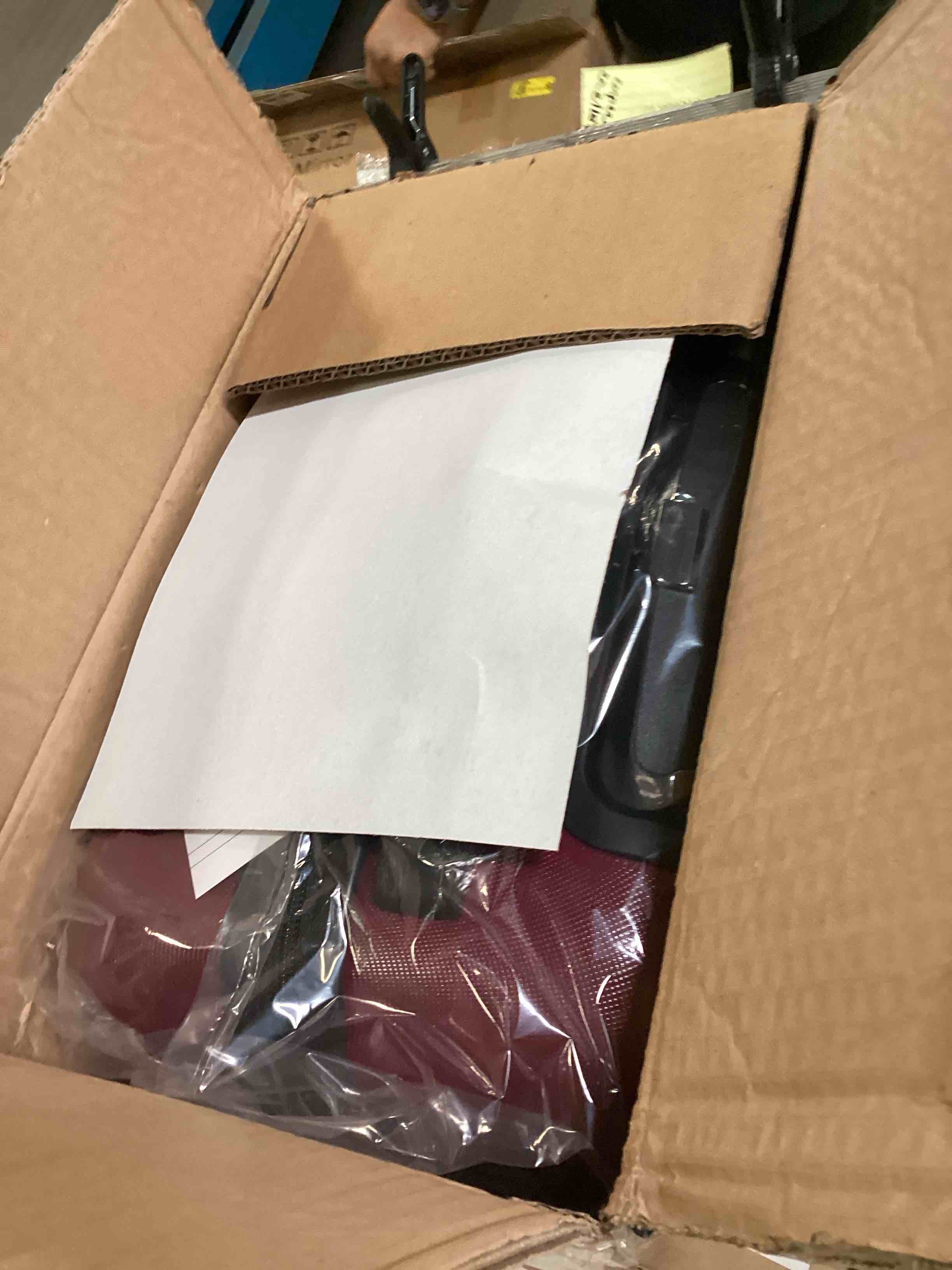 https://s3.amazonaws.com/lotting-images-prod/bidfta/BLU6541843_1718911650775.jpeg