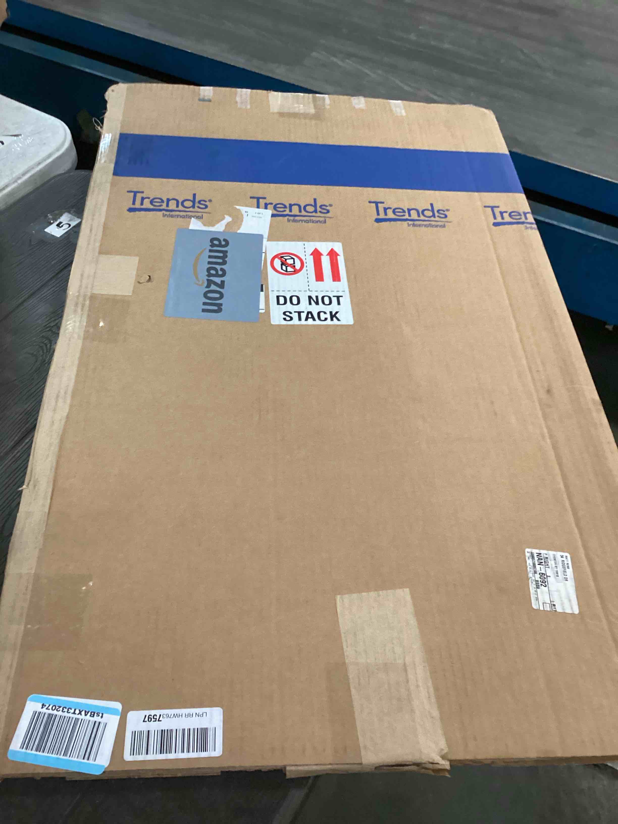 https://s3.amazonaws.com/lotting-images-prod/bidfta/BLU6541907_1718972098848.jpeg