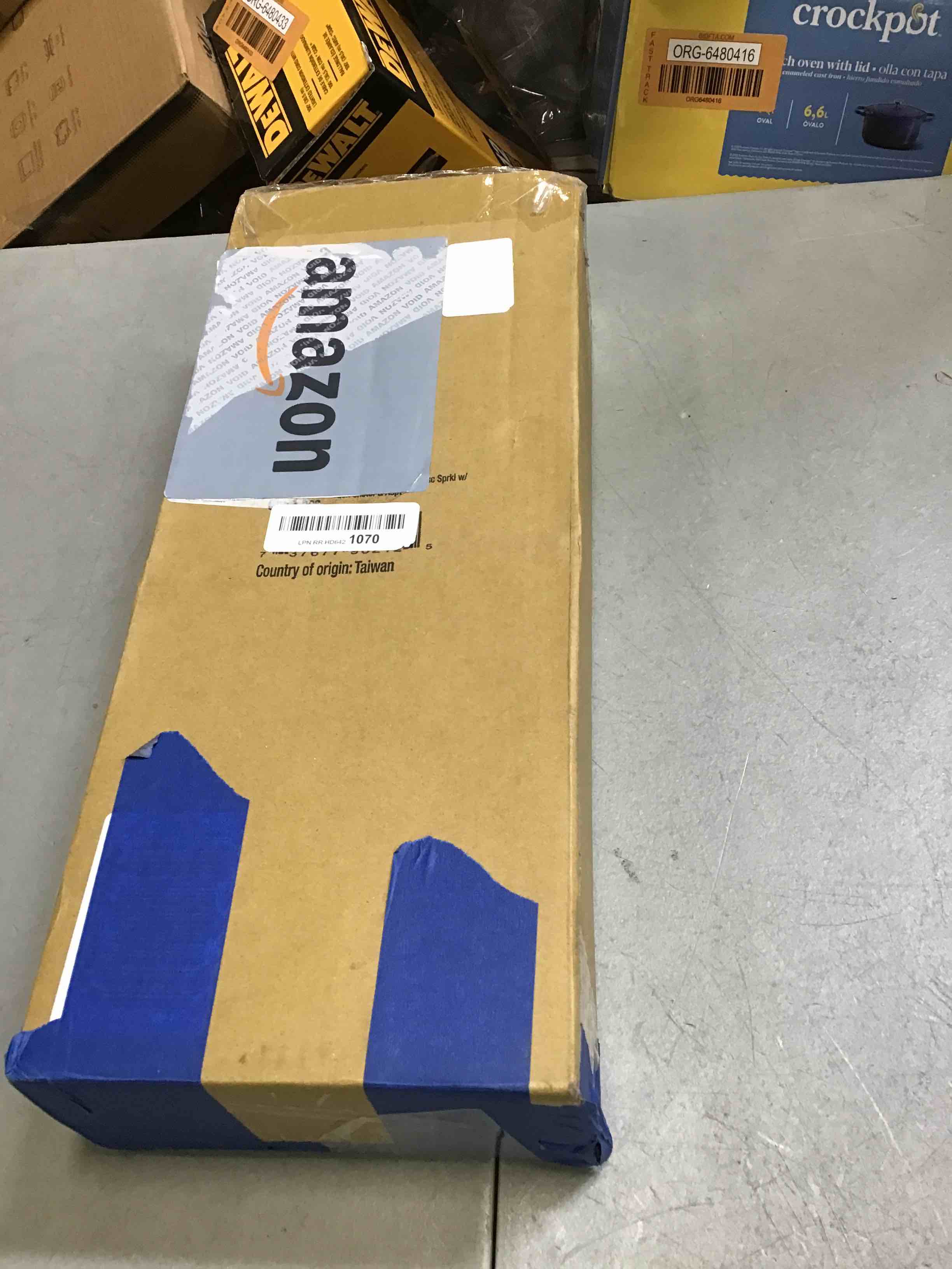 https://s3.amazonaws.com/lotting-images-prod/bidfta/BLU6543451_1718301331193.jpeg