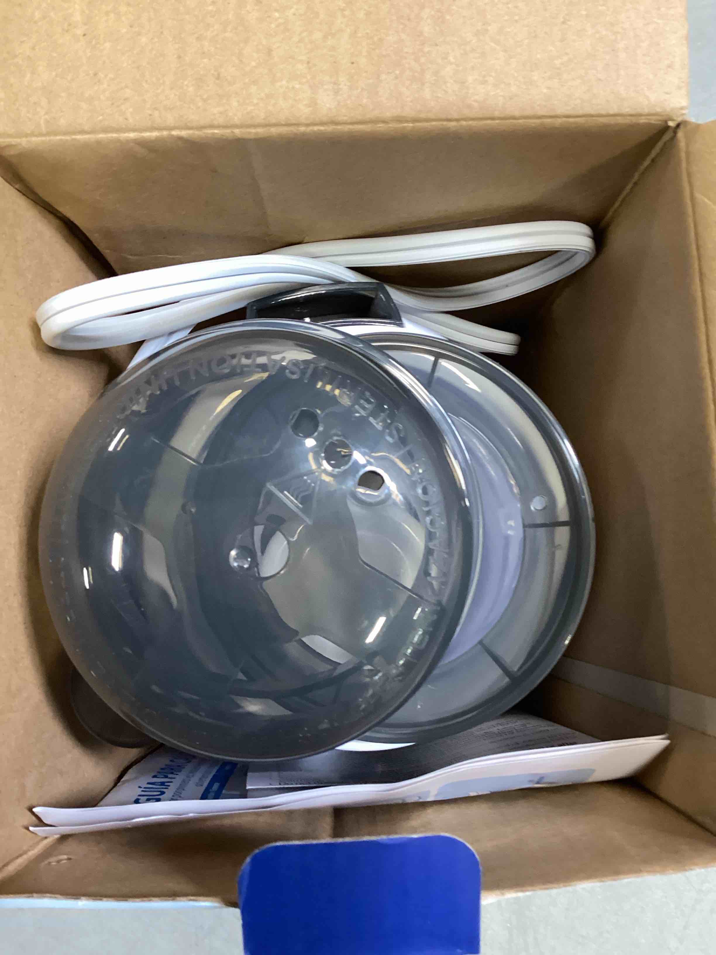 https://s3.amazonaws.com/lotting-images-prod/bidfta/BLU6543587_1718377697442.jpeg