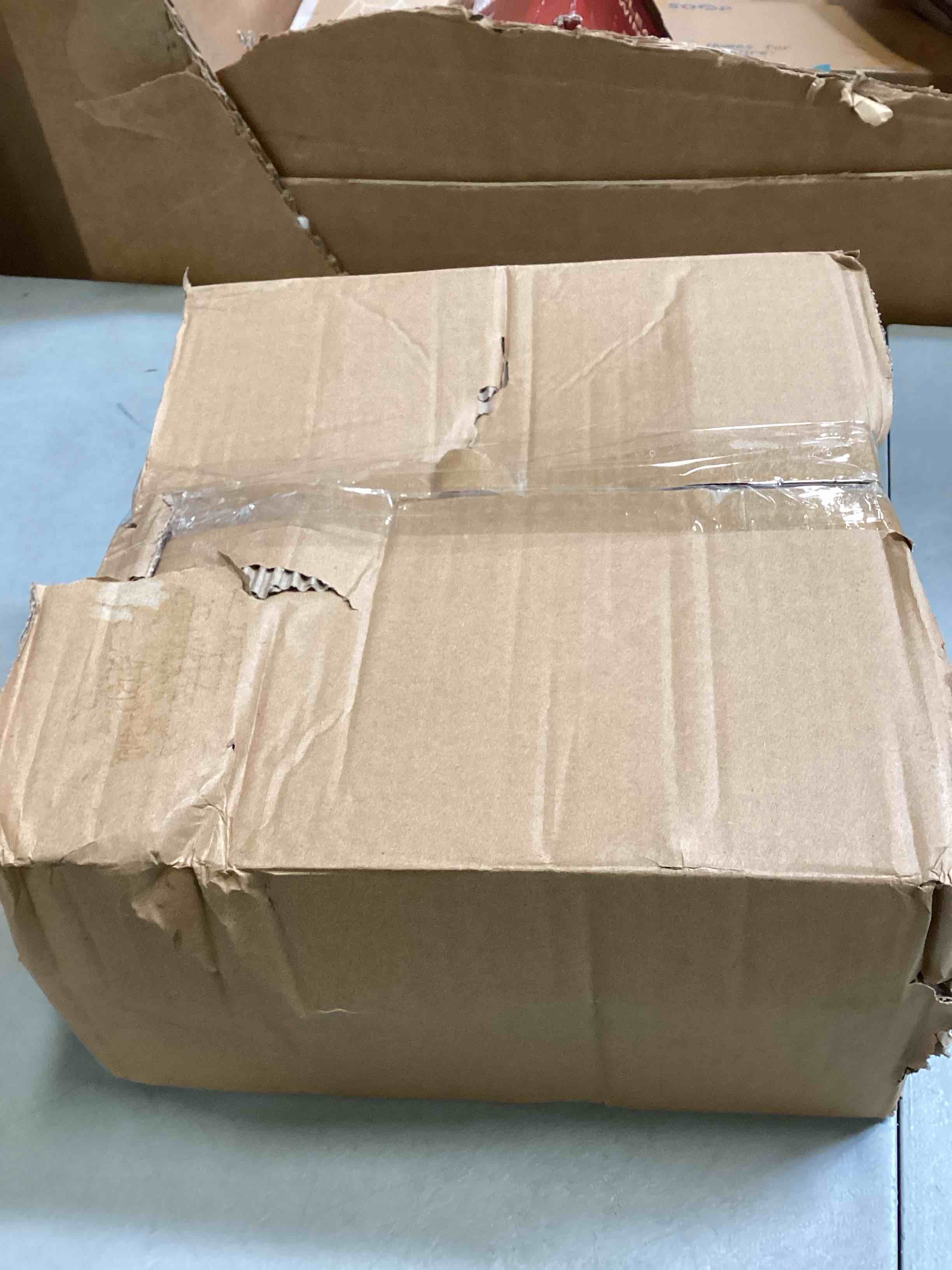 https://s3.amazonaws.com/lotting-images-prod/bidfta/BLU6543632_1718384924442.jpeg