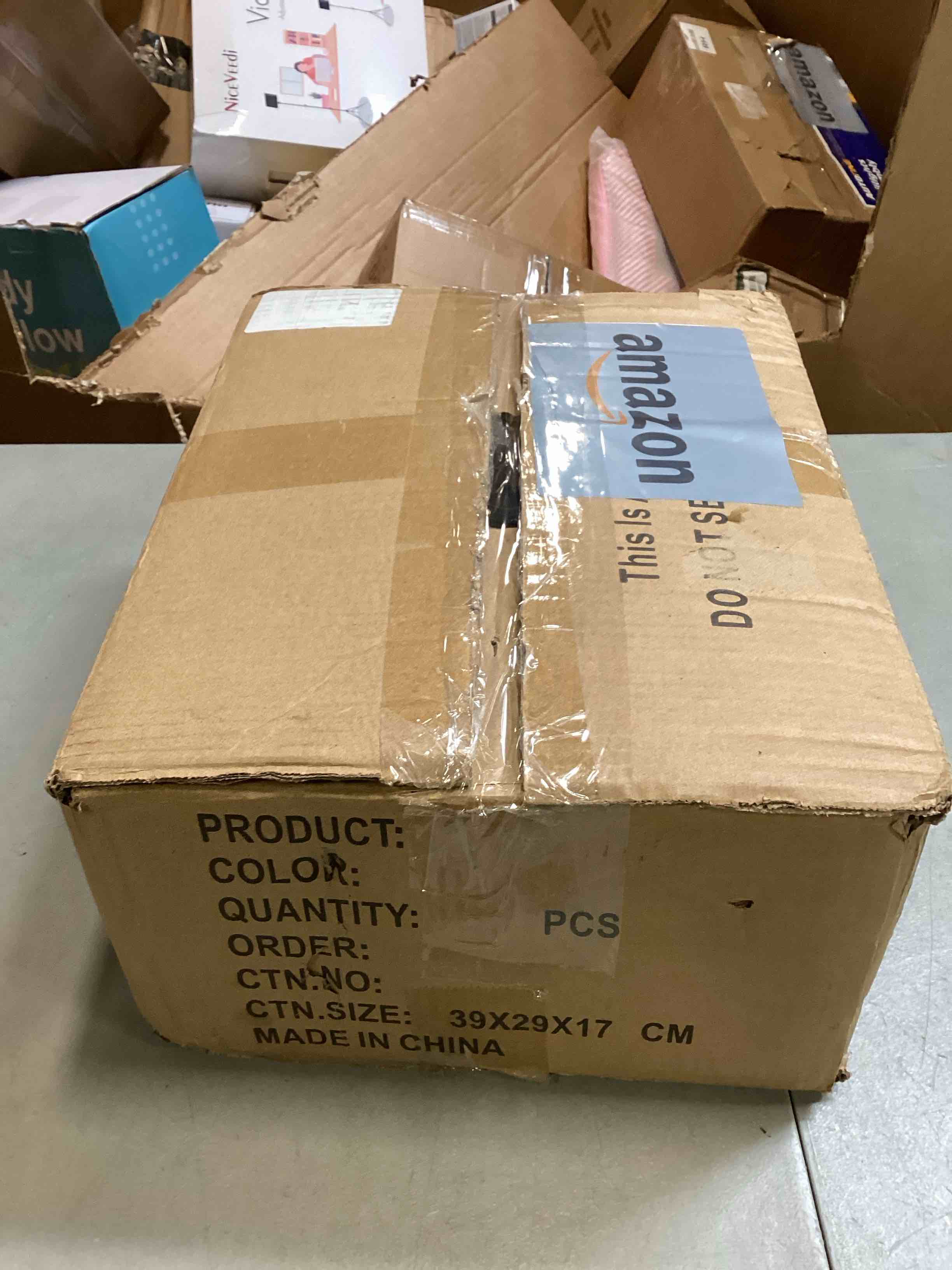 https://s3.amazonaws.com/lotting-images-prod/bidfta/BLU6543675_1718392279335.jpeg