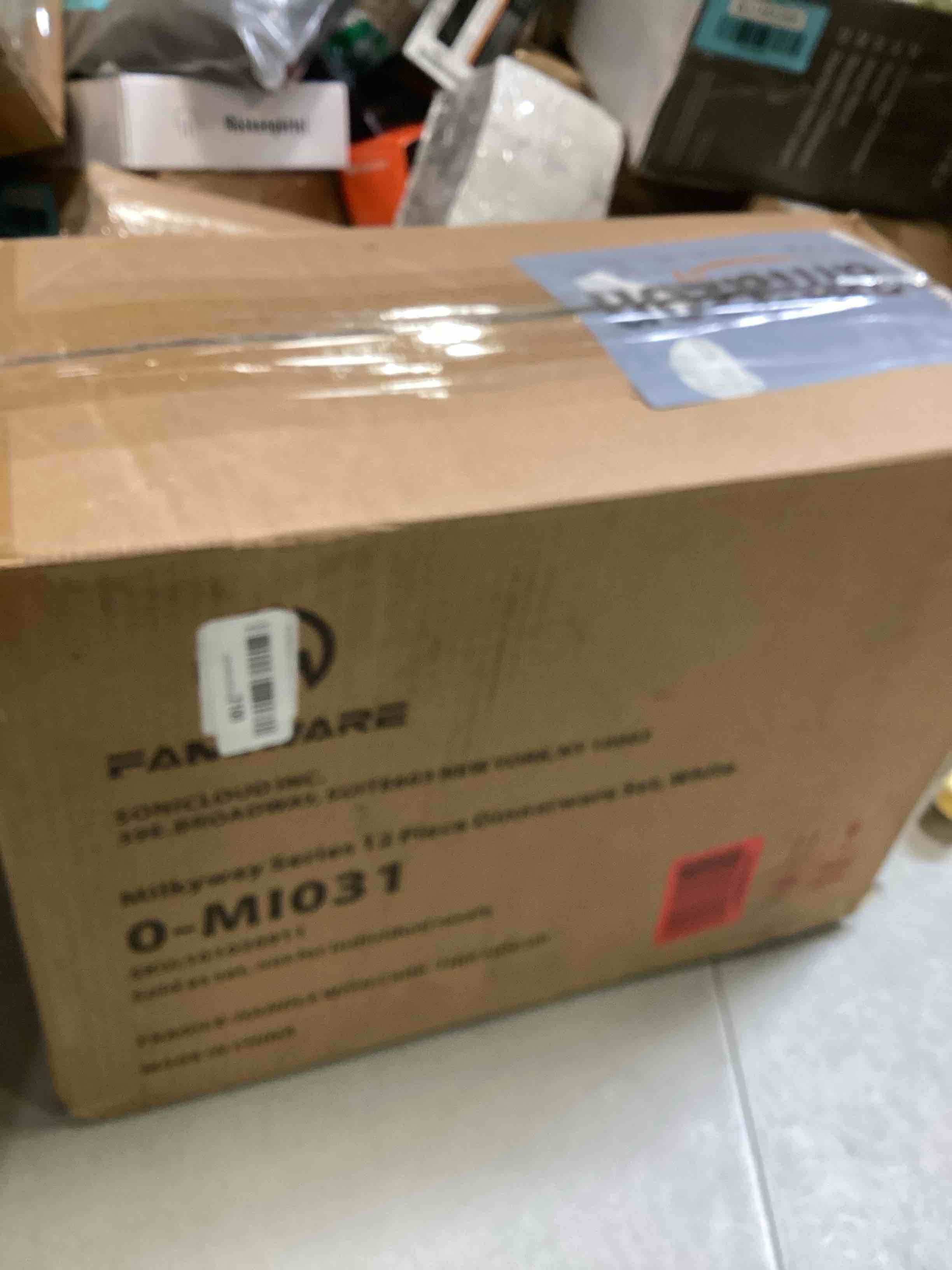 https://s3.amazonaws.com/lotting-images-prod/bidfta/BLU6543822_1718459683332.jpeg