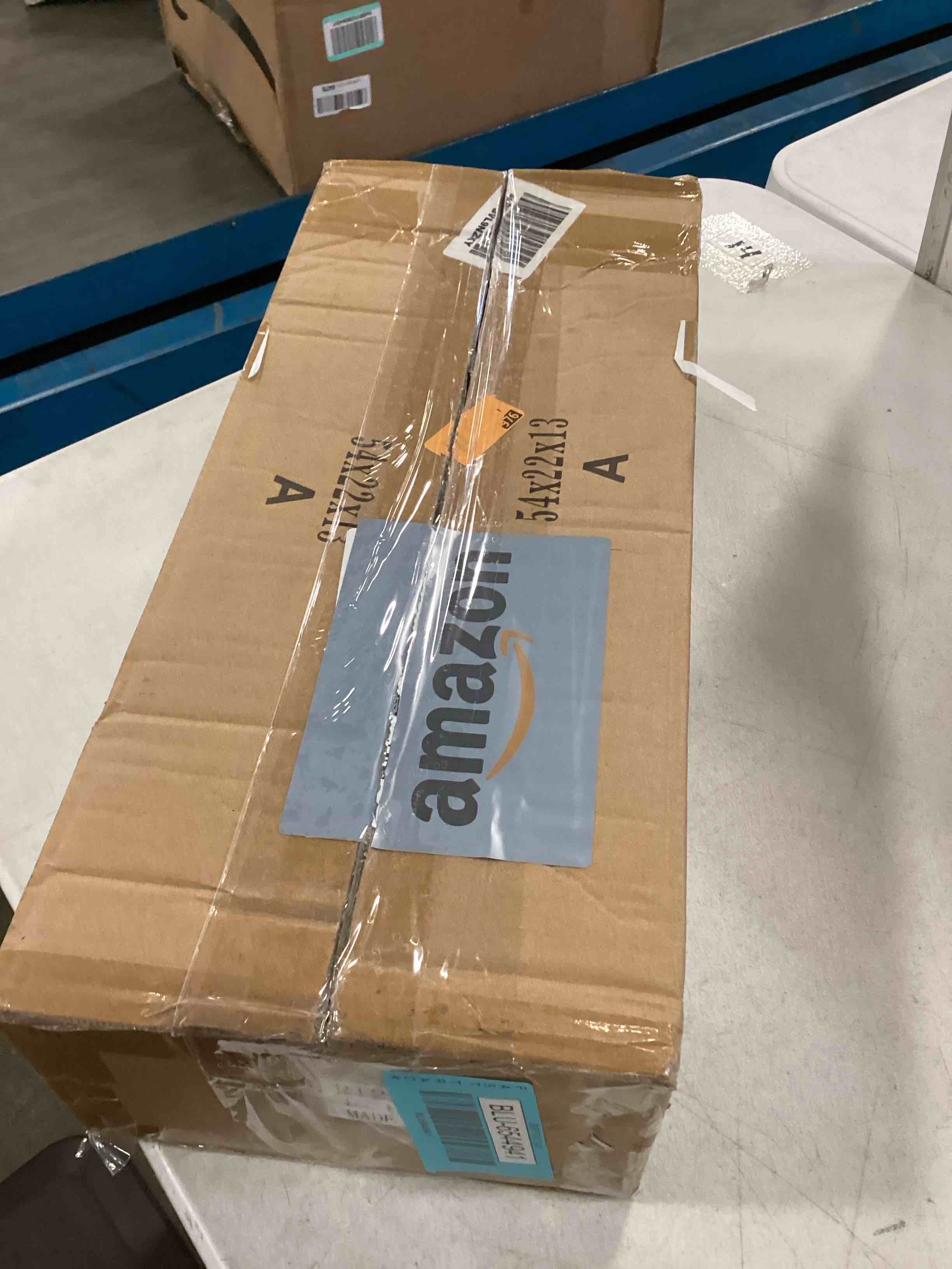 https://s3.amazonaws.com/lotting-images-prod/bidfta/BLU6544941_1718462438782.jpeg