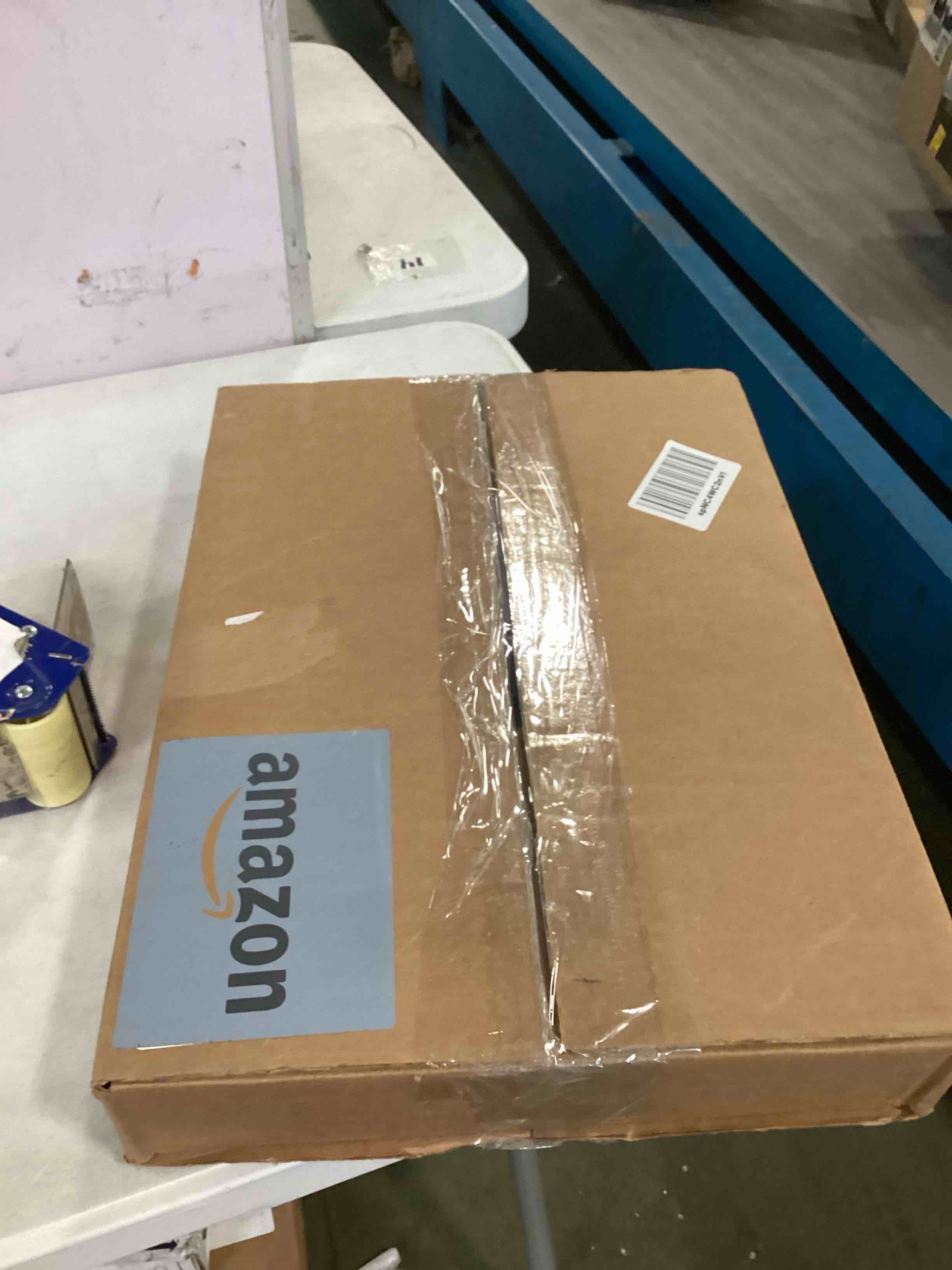 https://s3.amazonaws.com/lotting-images-prod/bidfta/BLU6545128_1718630344131.jpeg