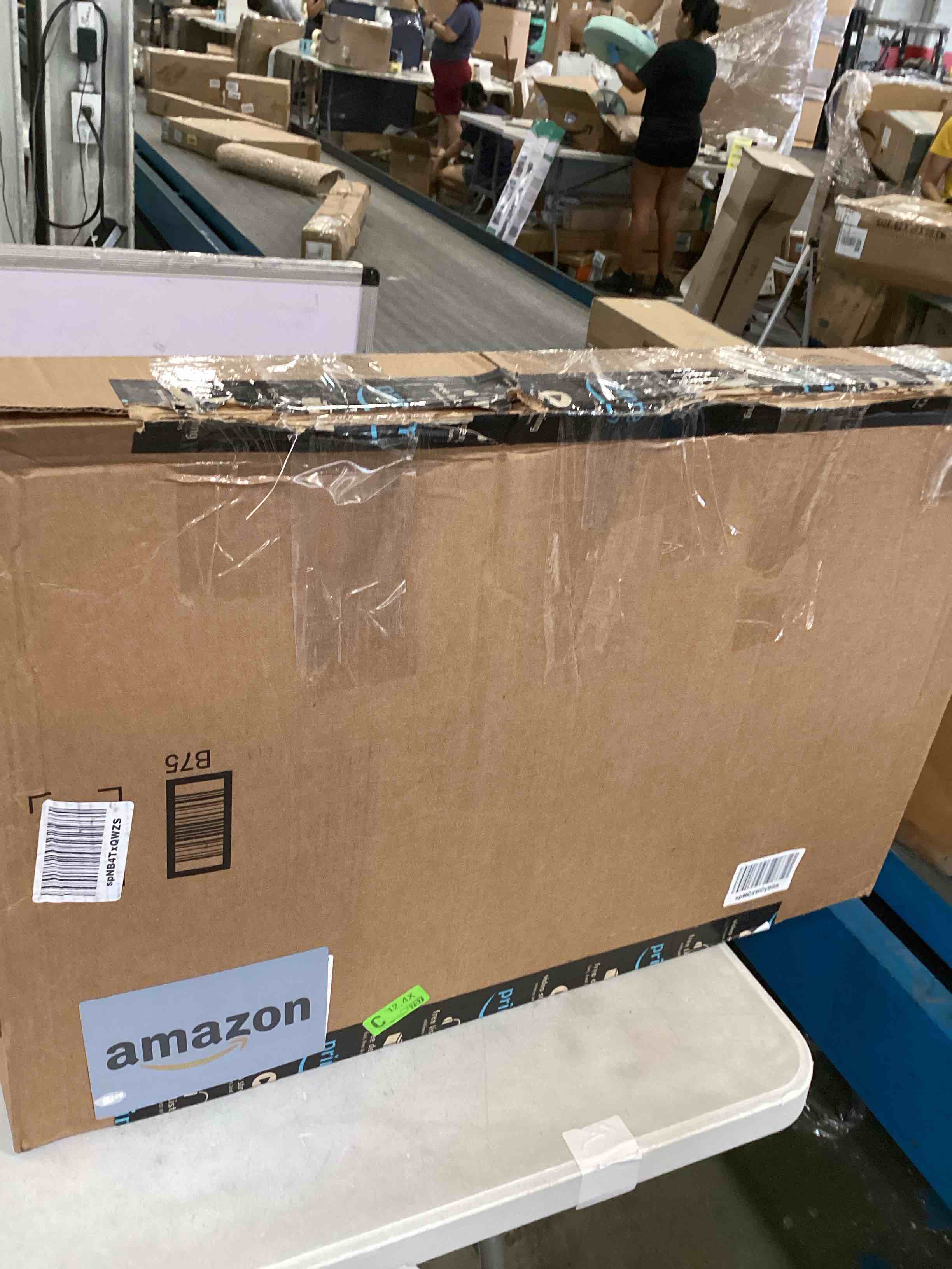https://s3.amazonaws.com/lotting-images-prod/bidfta/BLU6545205_1718641405859.jpeg