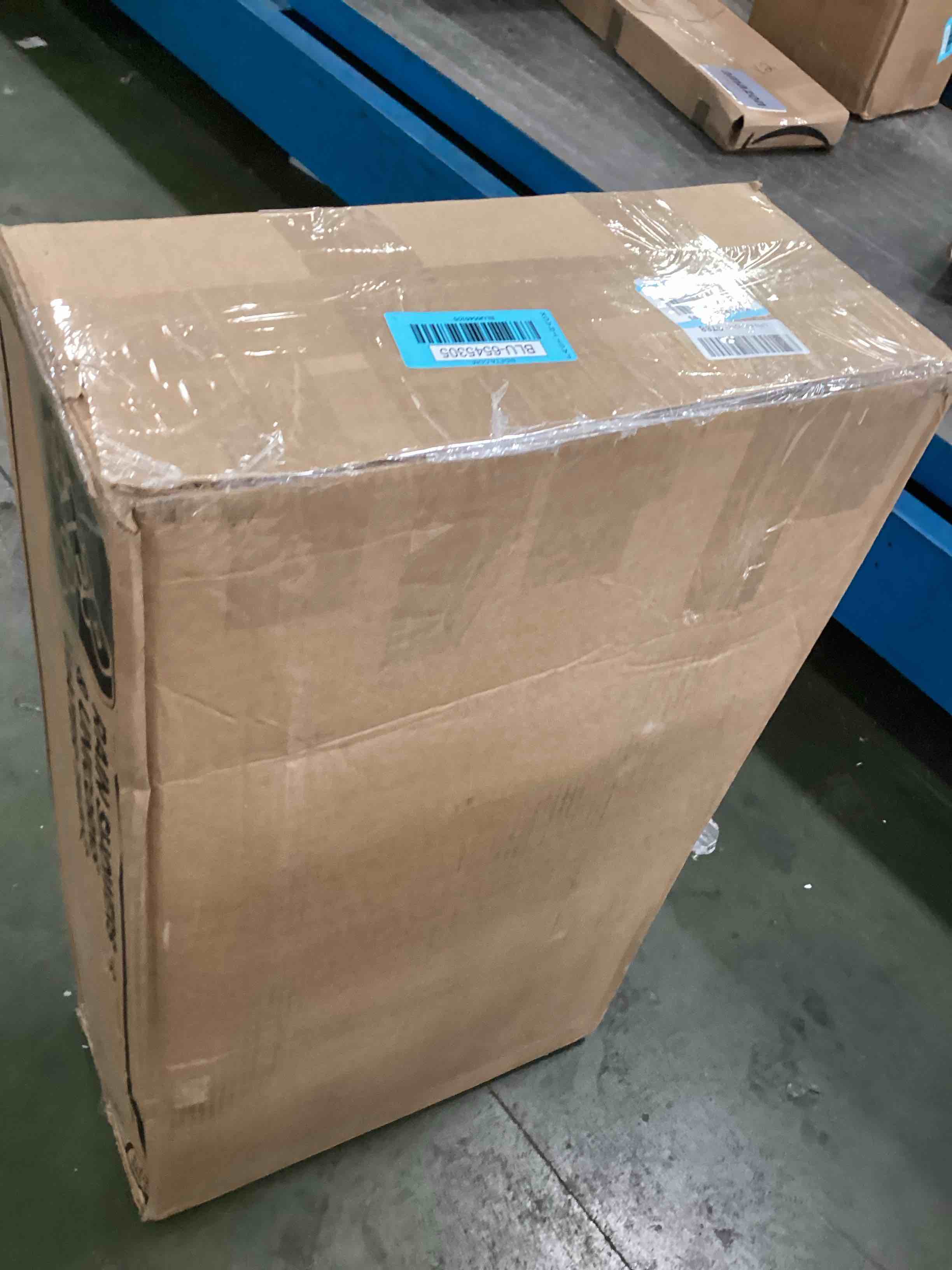 https://s3.amazonaws.com/lotting-images-prod/bidfta/BLU6545305_1718709908513.jpeg