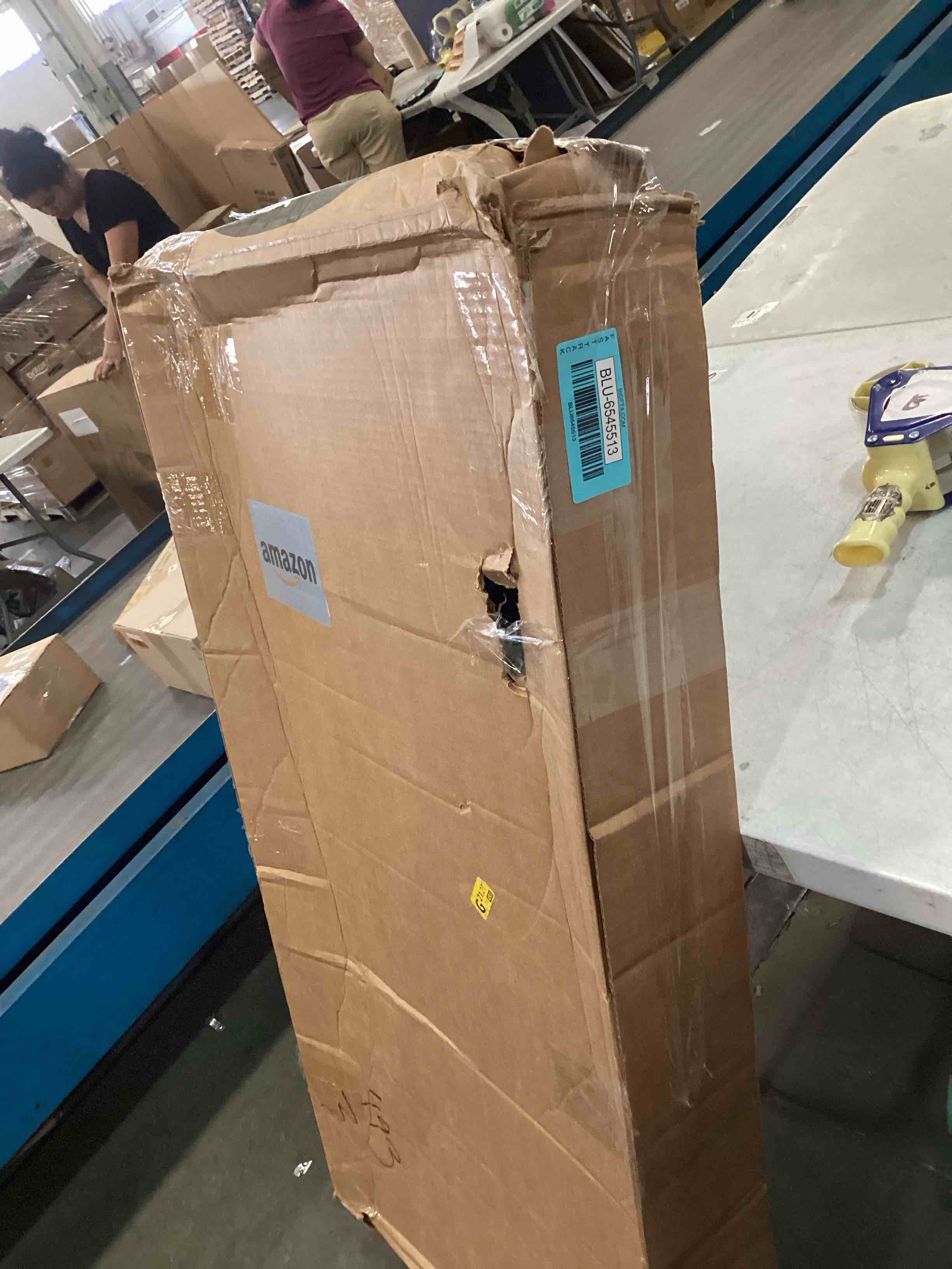 https://s3.amazonaws.com/lotting-images-prod/bidfta/BLU6545513_1718734298019.jpeg