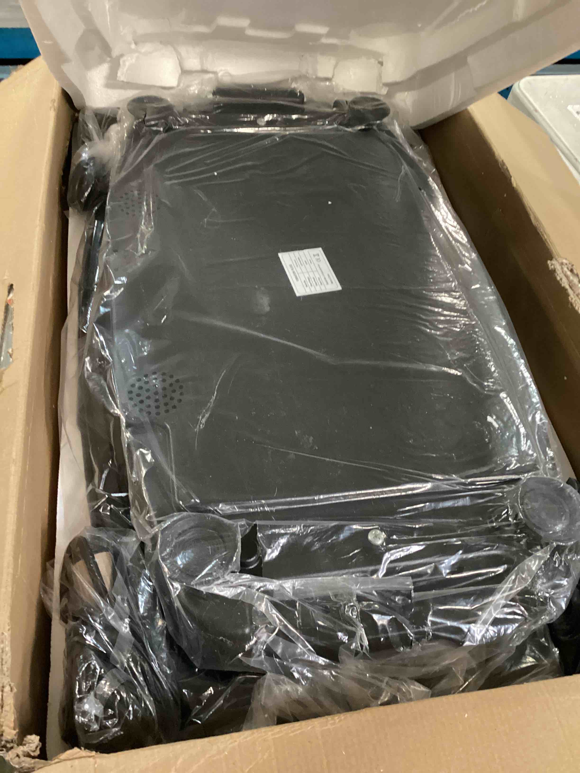 https://s3.amazonaws.com/lotting-images-prod/bidfta/BLU6546310_1719059689807.jpeg