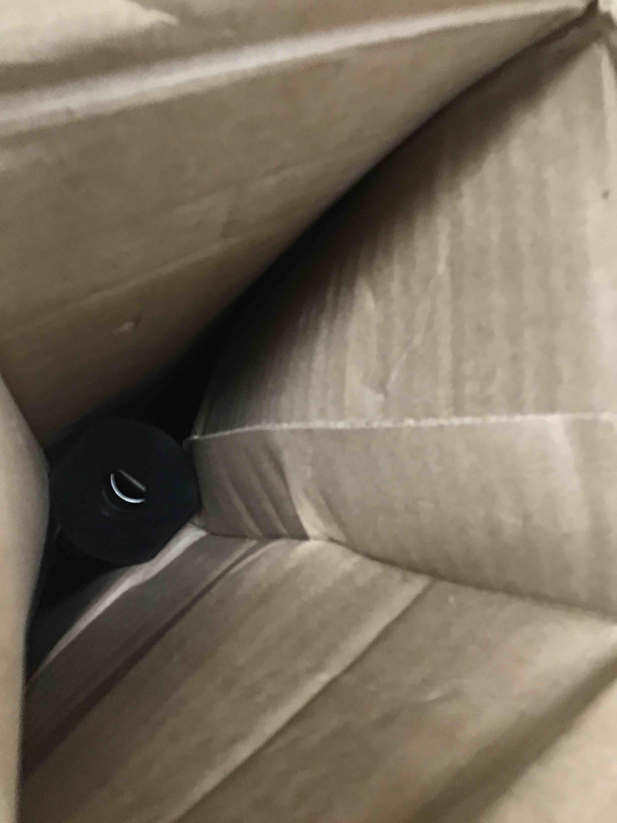 https://s3.amazonaws.com/lotting-images-prod/bidfta/BLU6548693_1720453667664.jpeg