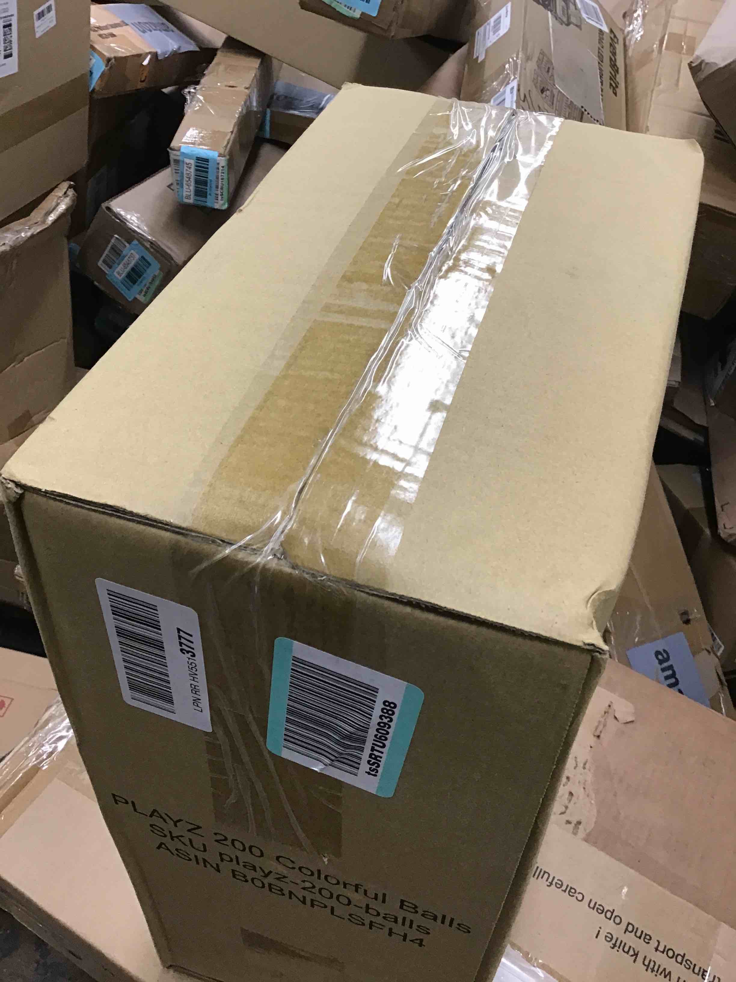 https://s3.amazonaws.com/lotting-images-prod/bidfta/BLU6548766_1720465919847.jpeg