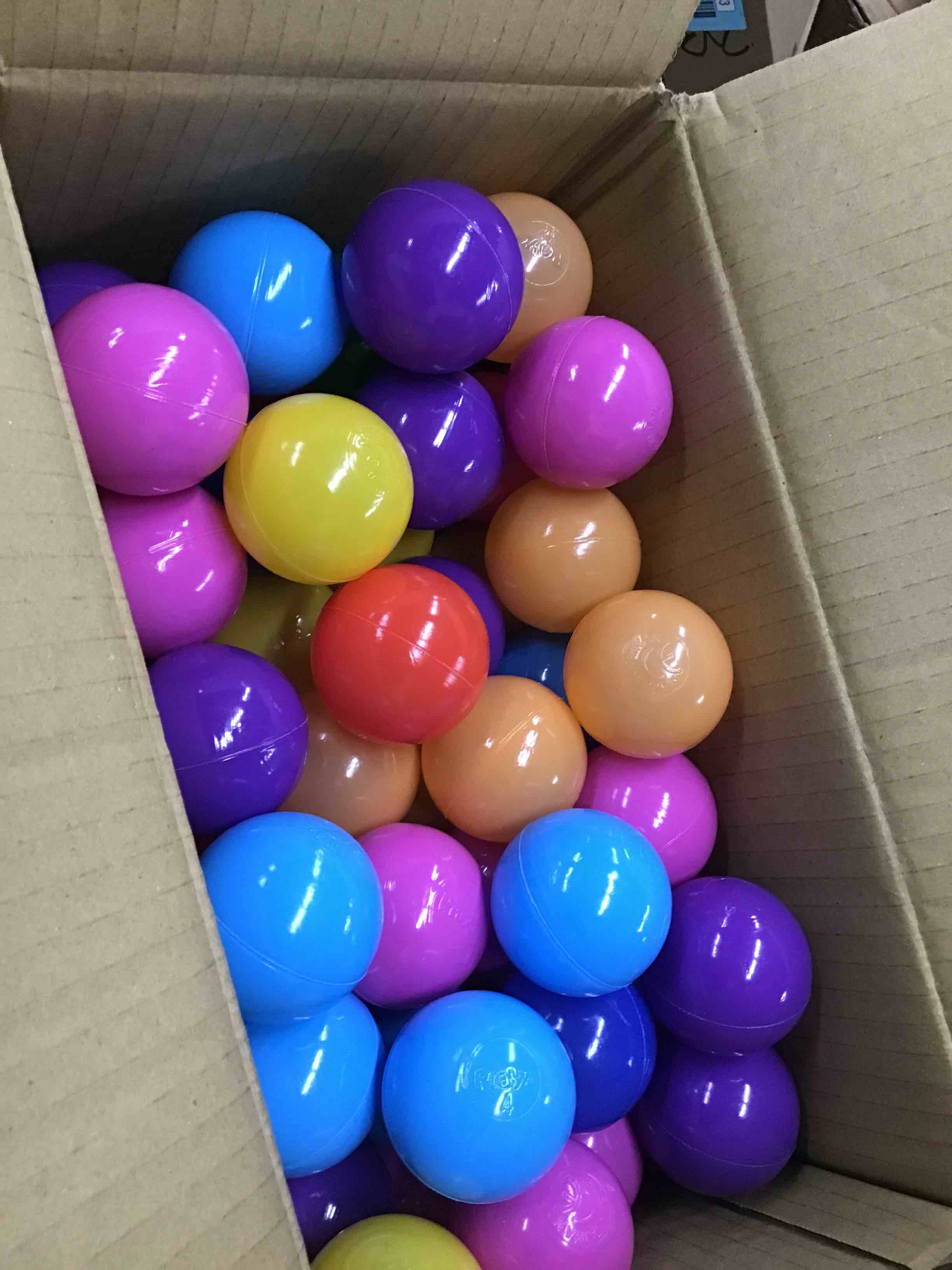 https://s3.amazonaws.com/lotting-images-prod/bidfta/BLU6548766_1720465946323.jpeg