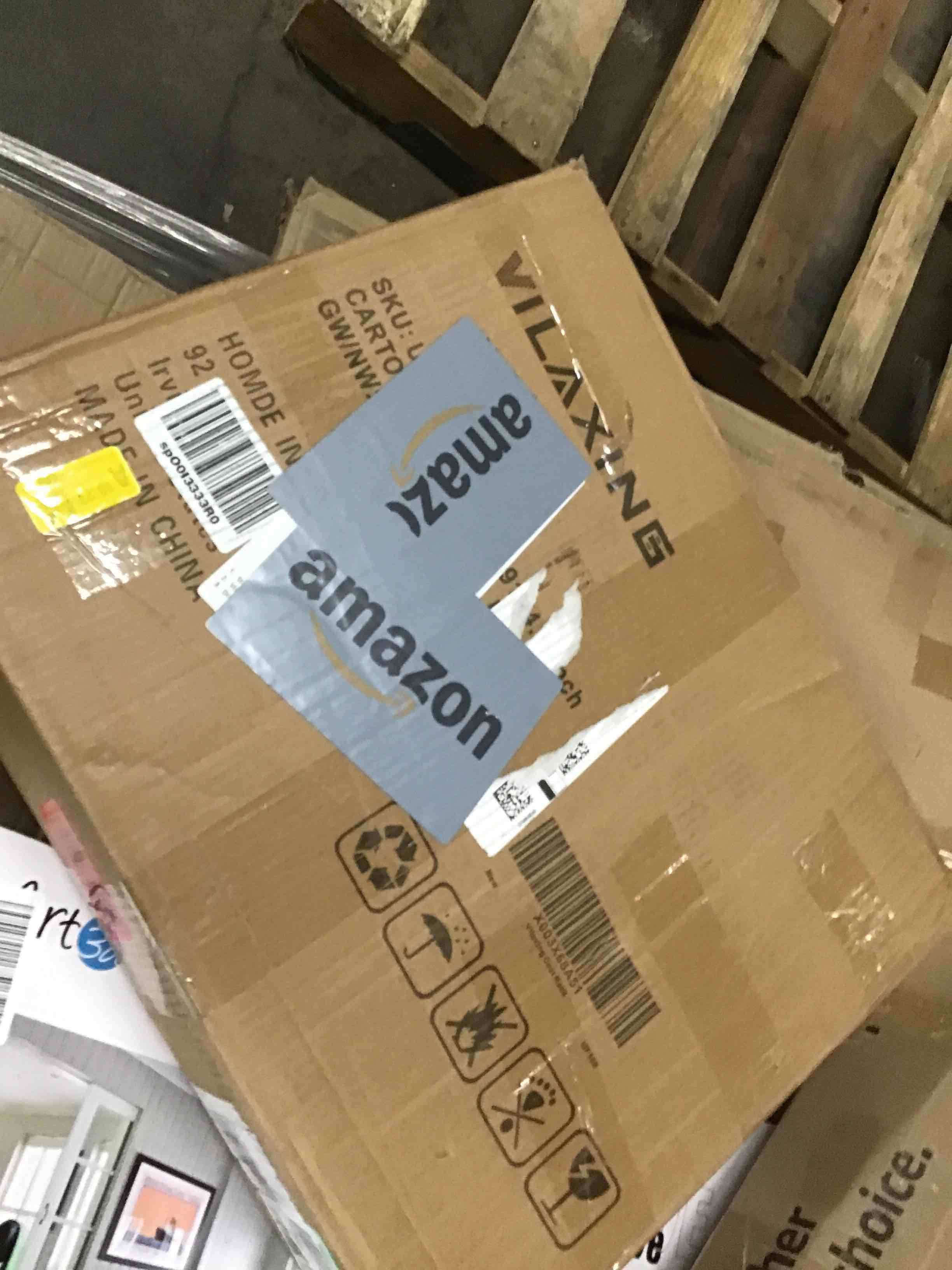 https://s3.amazonaws.com/lotting-images-prod/bidfta/BLU6549652_1722432495224.jpeg