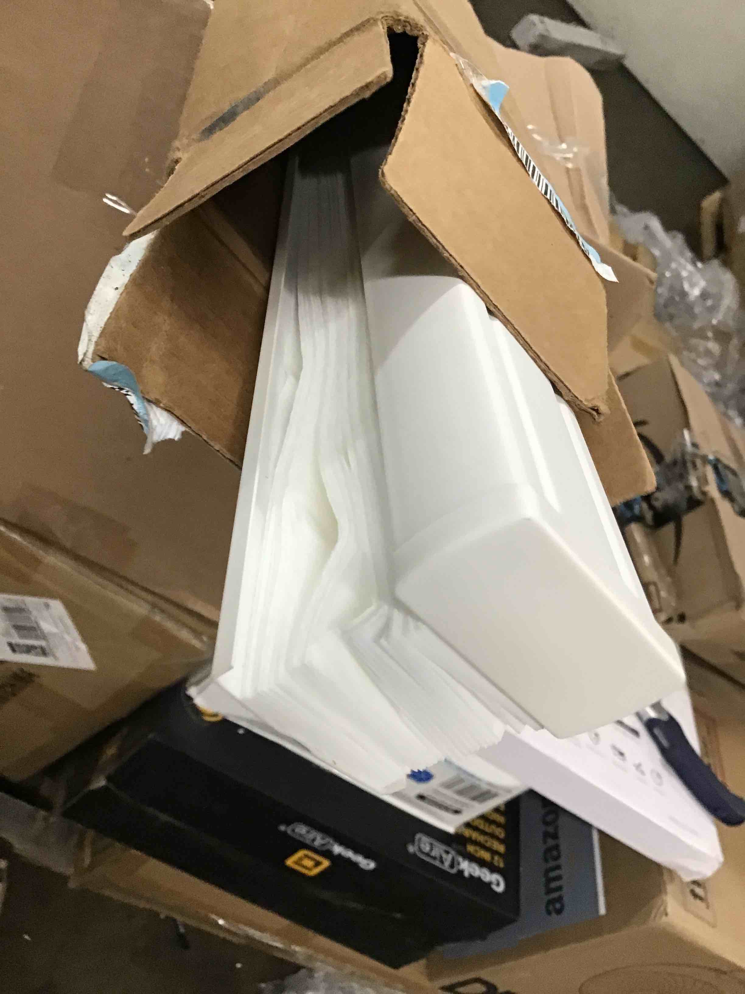 https://s3.amazonaws.com/lotting-images-prod/bidfta/BLU6549697_1722441296435.jpeg