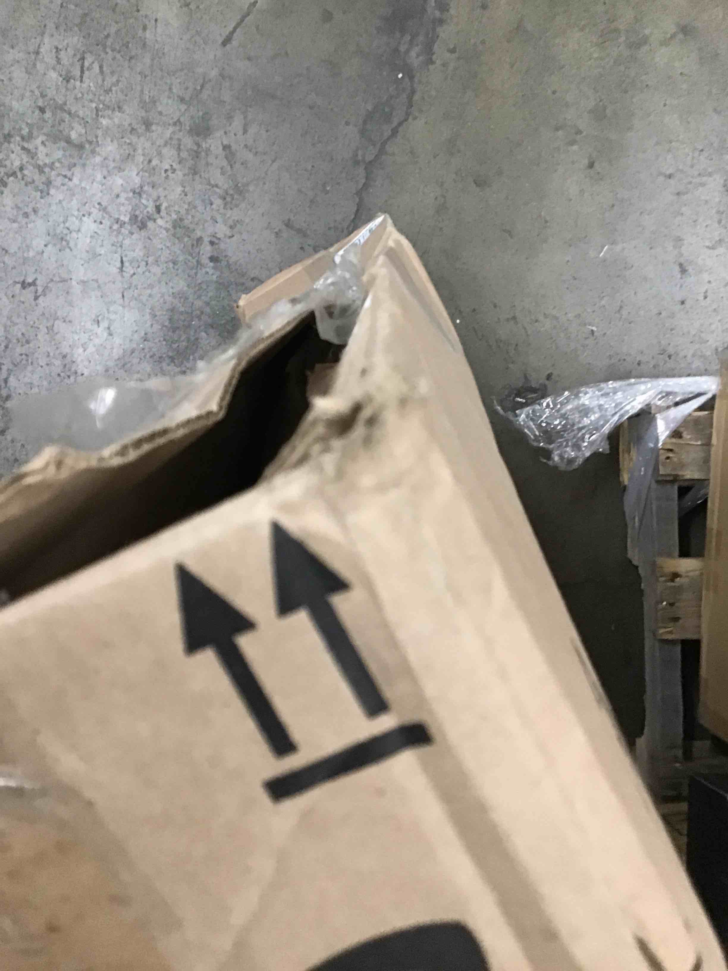 https://s3.amazonaws.com/lotting-images-prod/bidfta/BLU6549698_1722441519580.jpeg