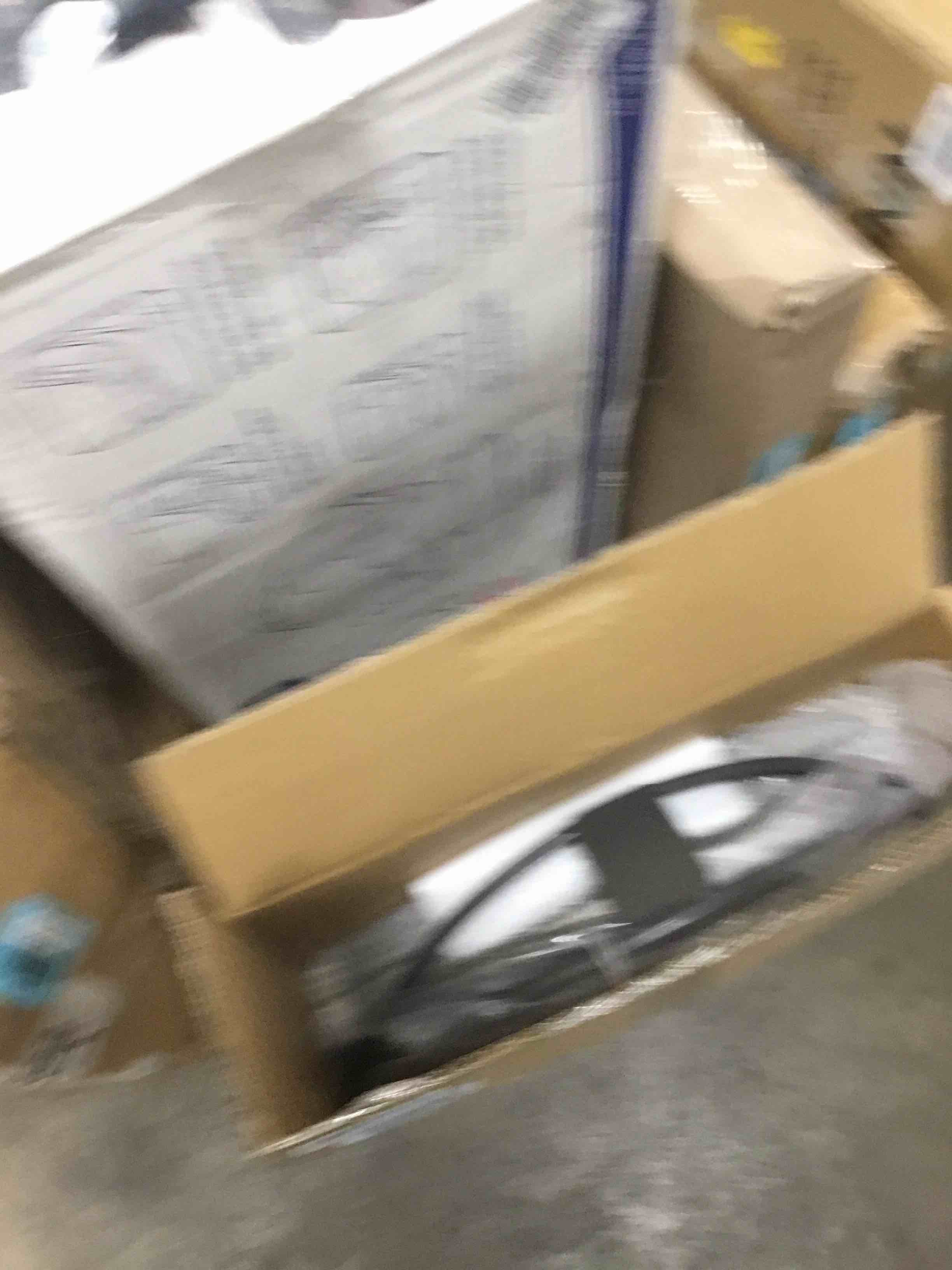 https://s3.amazonaws.com/lotting-images-prod/bidfta/BLU6549893_1723152082755.jpeg