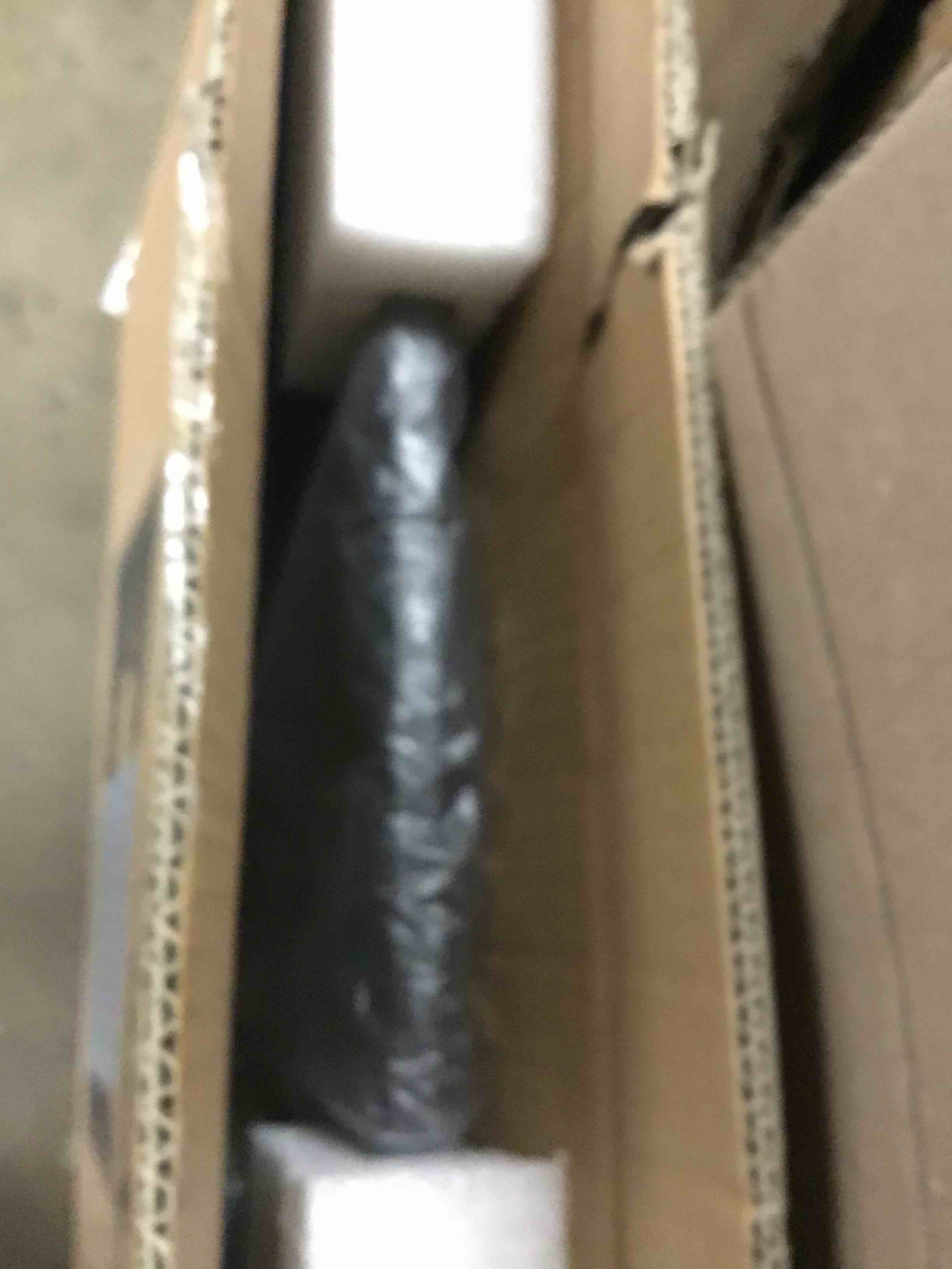 https://s3.amazonaws.com/lotting-images-prod/bidfta/BLU6550037_1723239032737.jpeg