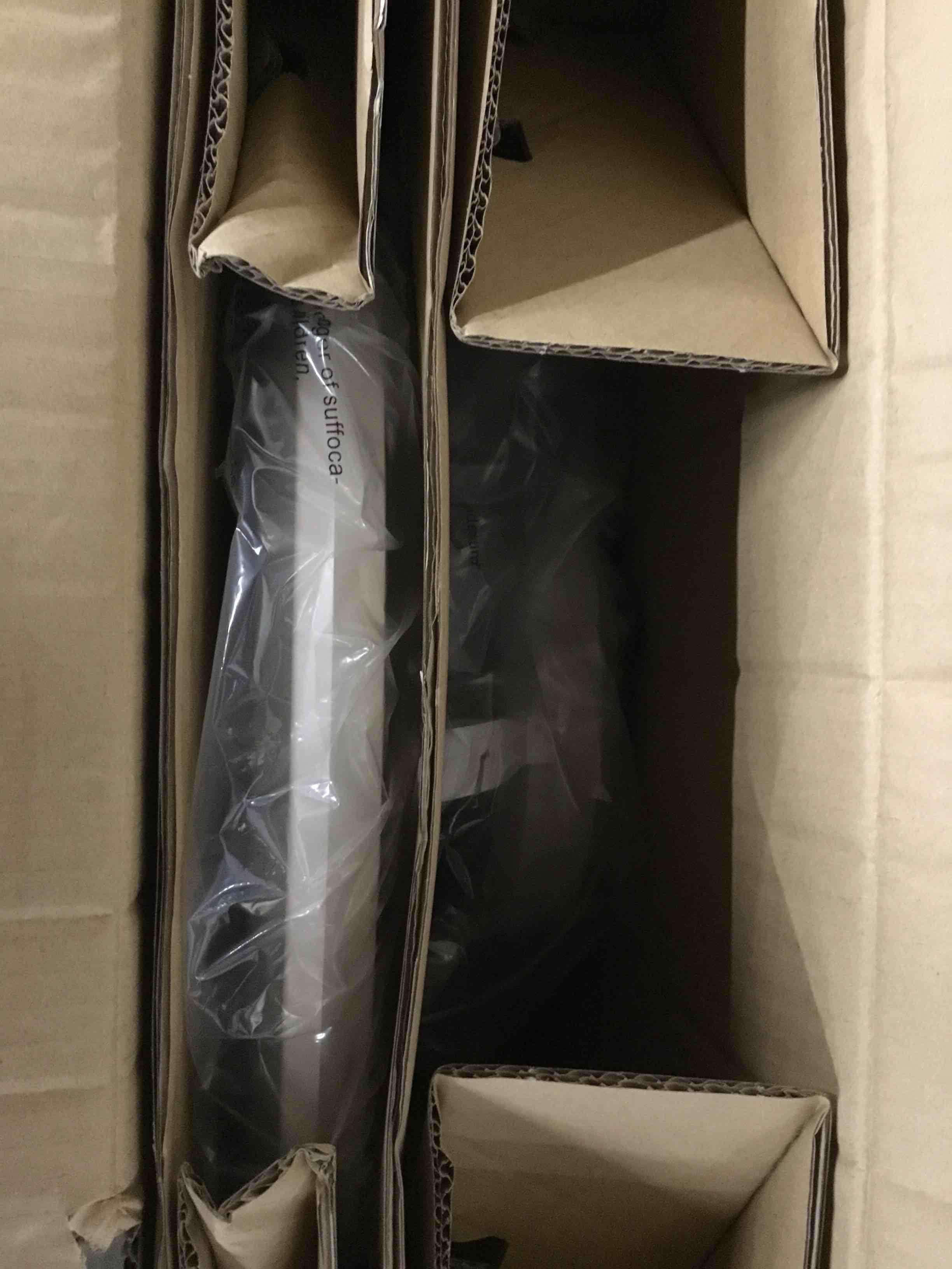 https://s3.amazonaws.com/lotting-images-prod/bidfta/BLU6550867_1724502406521.jpeg