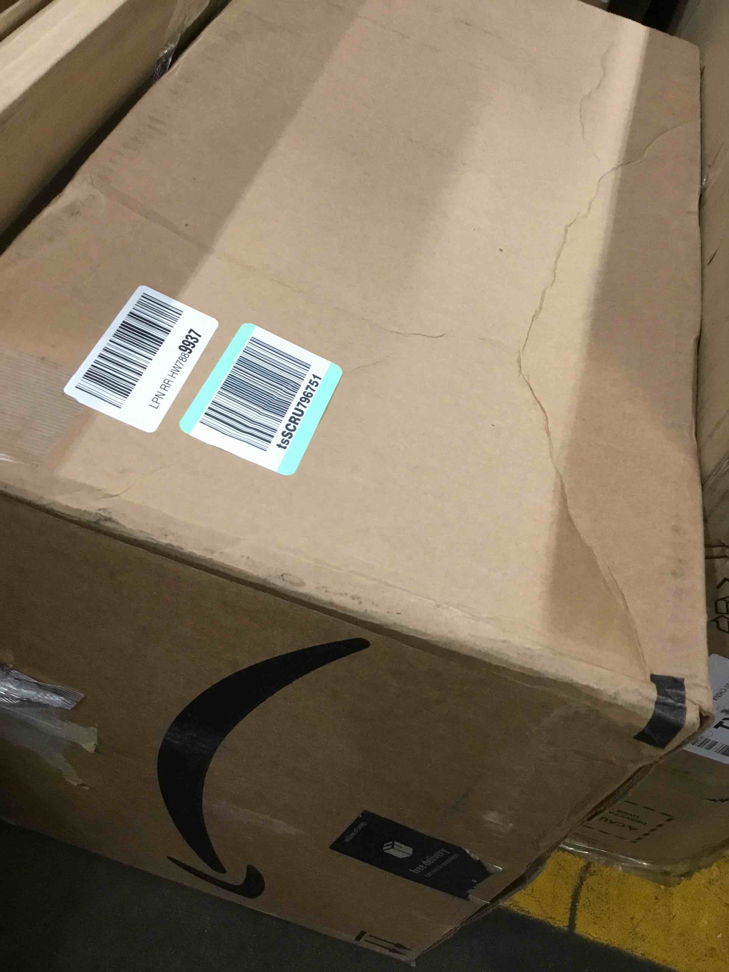 https://s3.amazonaws.com/lotting-images-prod/bidfta/BLU6552445_1717529164133.jpeg