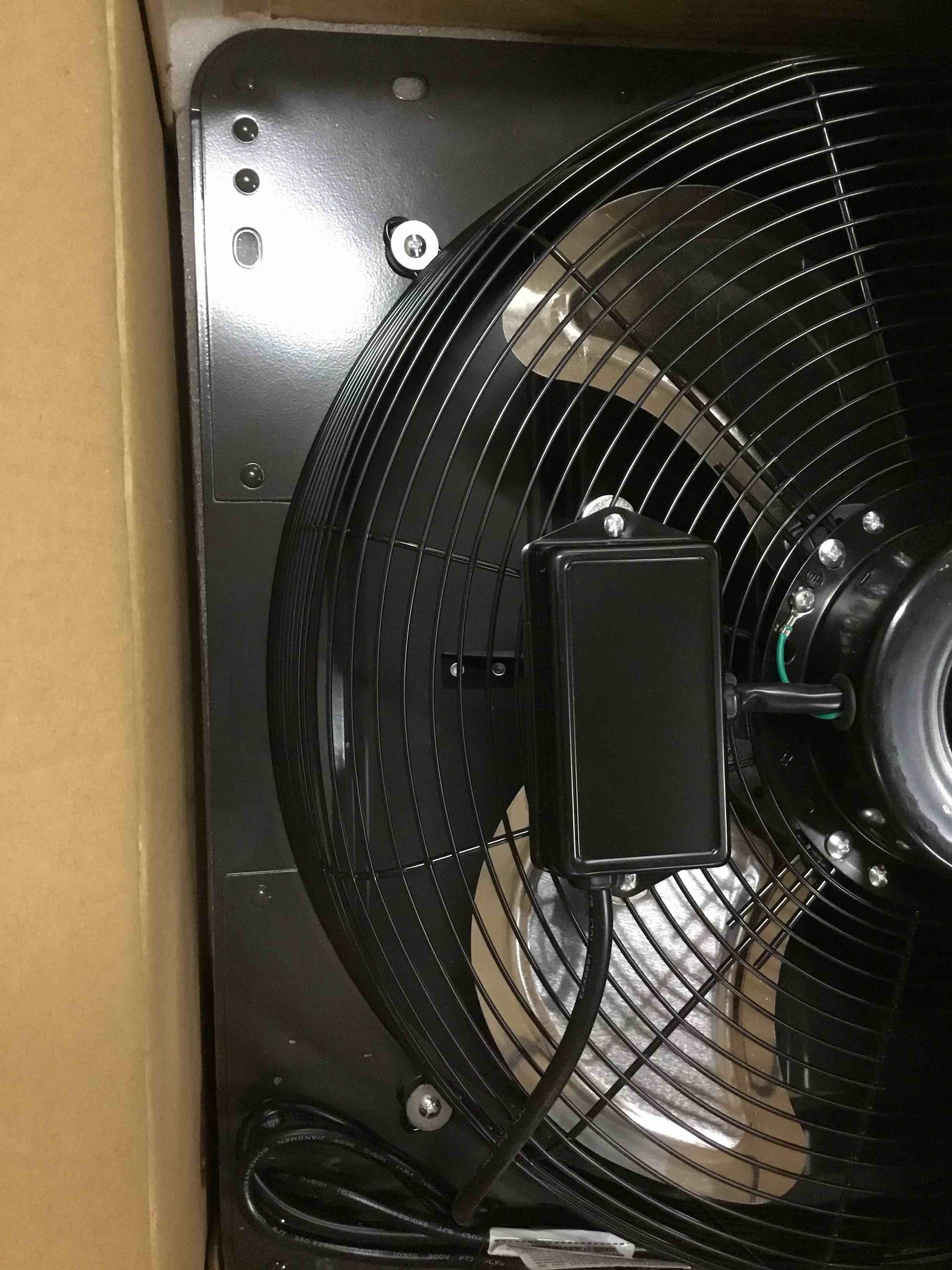 https://s3.amazonaws.com/lotting-images-prod/bidfta/BLU6552456_1717530341647.jpeg