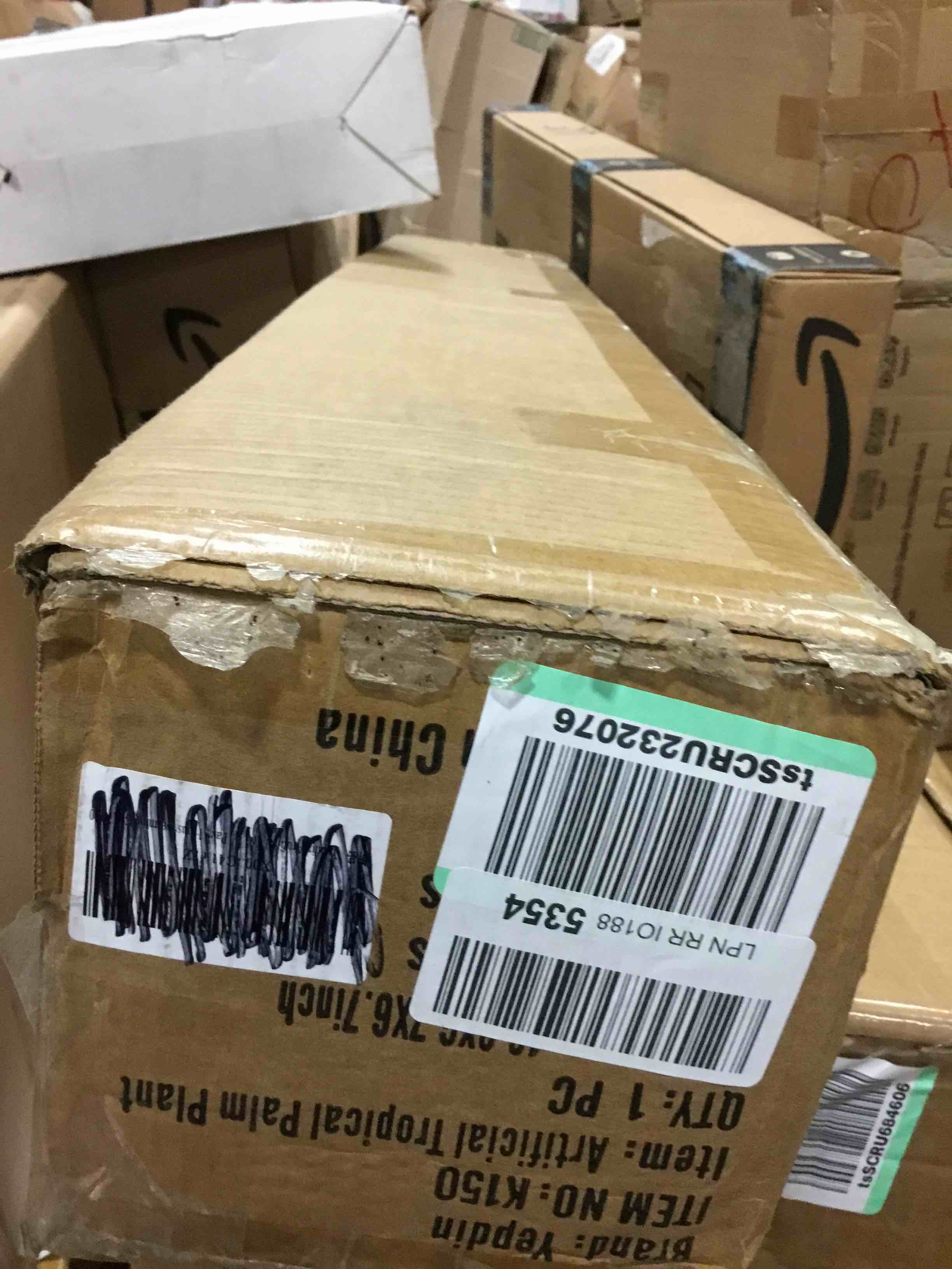 Ypeidn Artificial Tropical Palm Plant 5 Ft Artificial Tree with Plastic Pot for Office and Home Decor, Tall Faux Palm Plant for Indoors and Outdoors, Artificial Silk Palm Housewarming Gift,K150