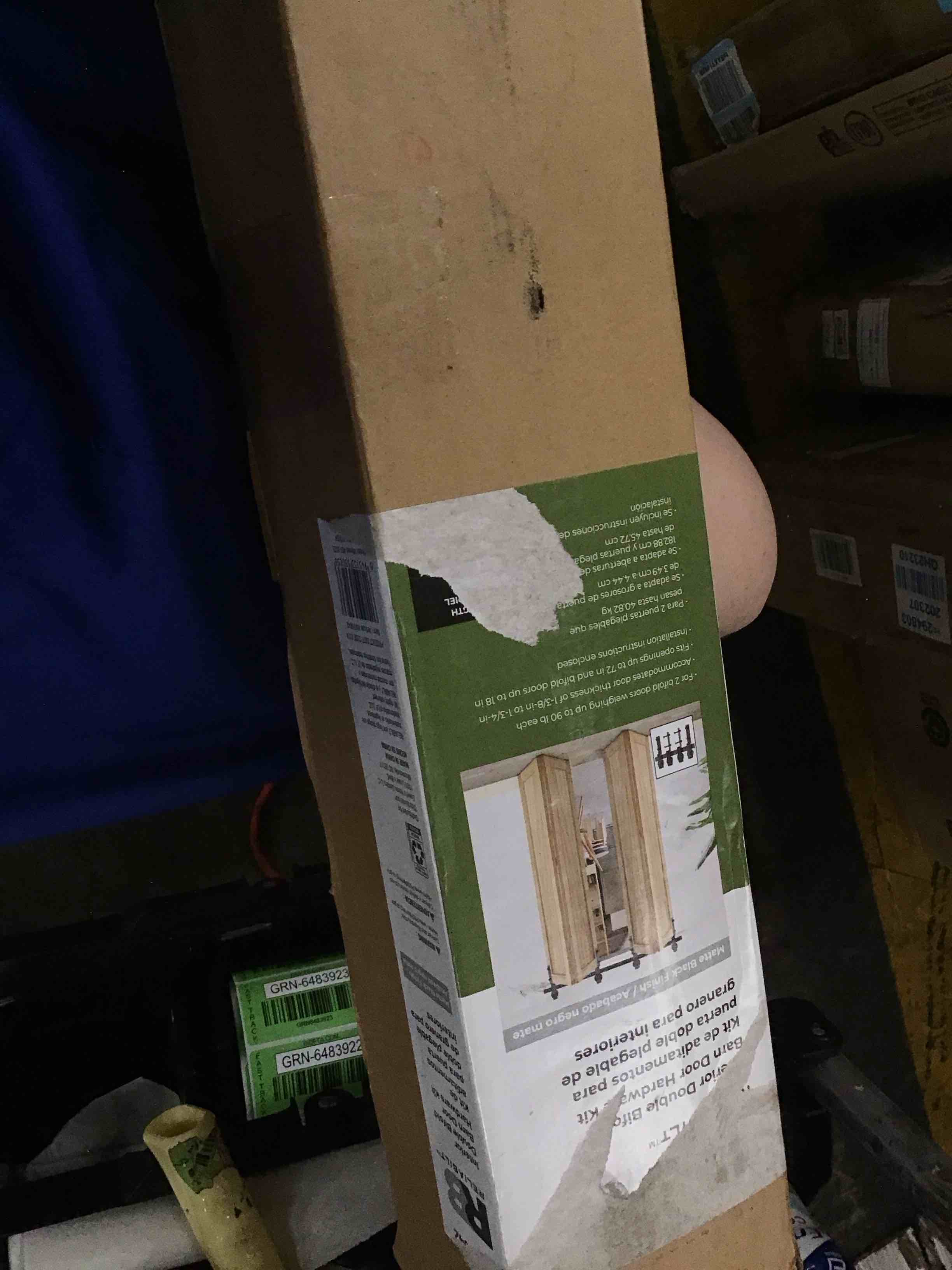 https://s3.amazonaws.com/lotting-images-prod/bidfta/BLU6553945_1718998685912.jpeg