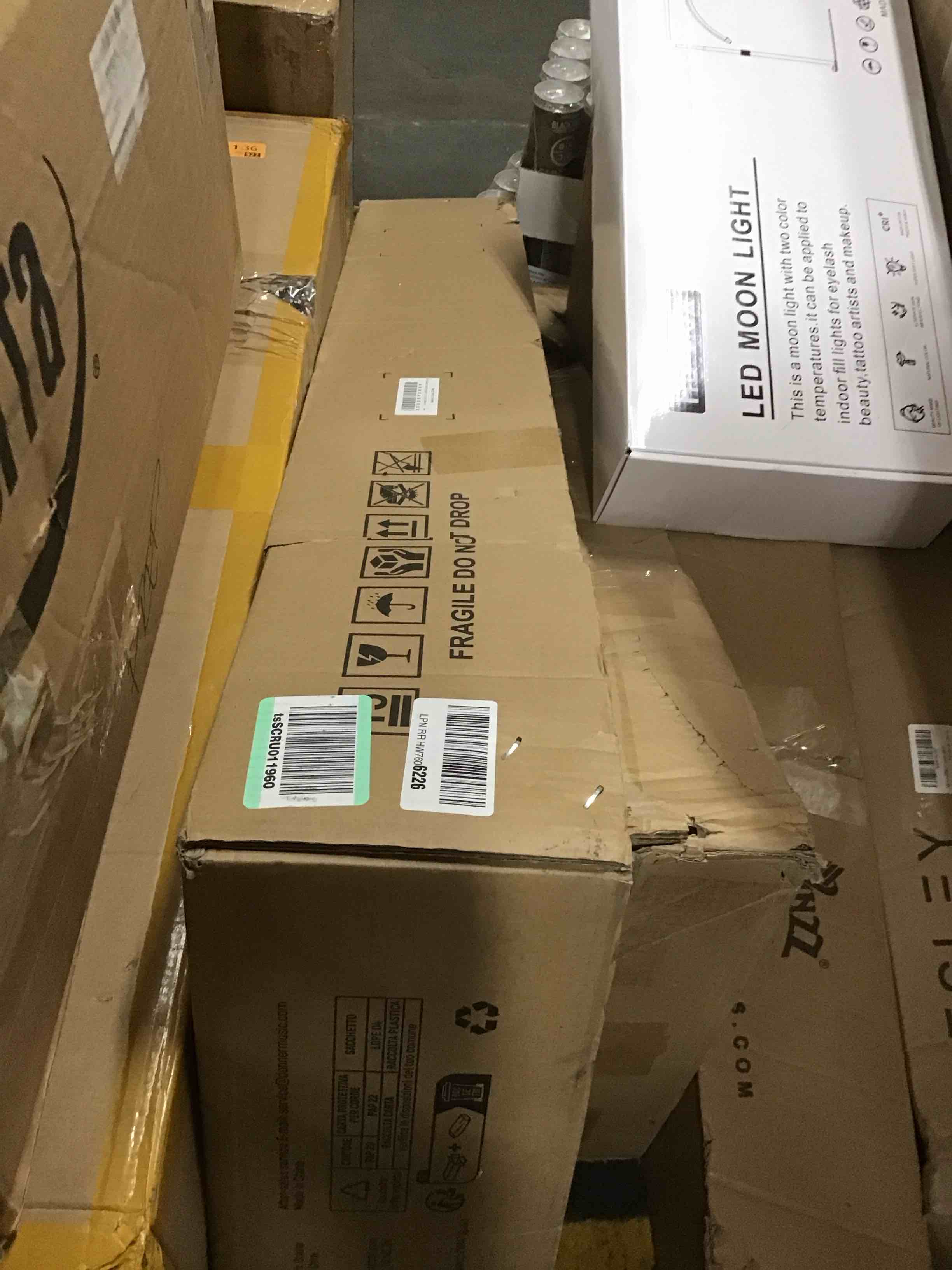 https://s3.amazonaws.com/lotting-images-prod/bidfta/BLU6553963_1719001207477.jpeg
