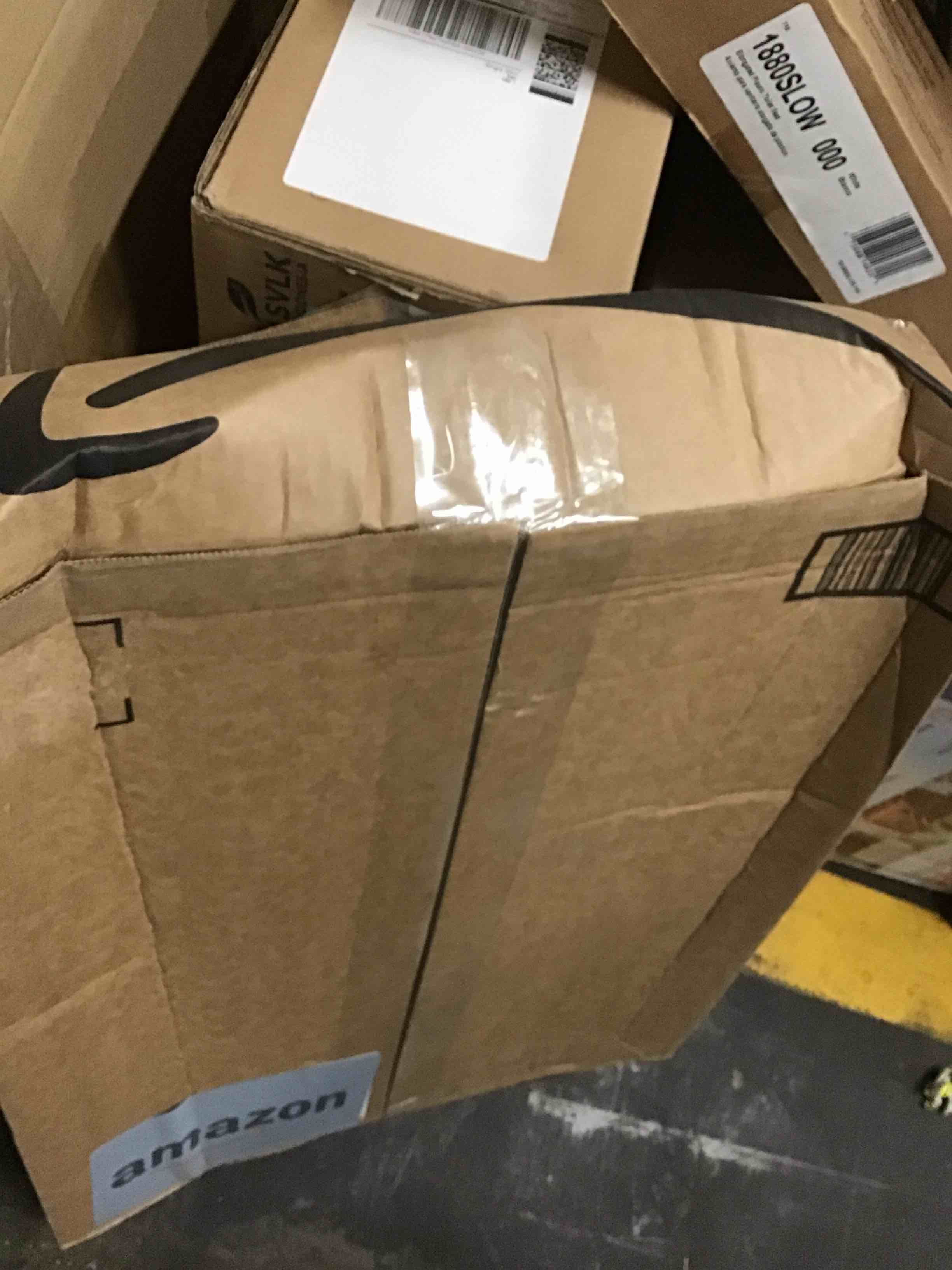 https://s3.amazonaws.com/lotting-images-prod/bidfta/BLU6554006_1719237040082.jpeg