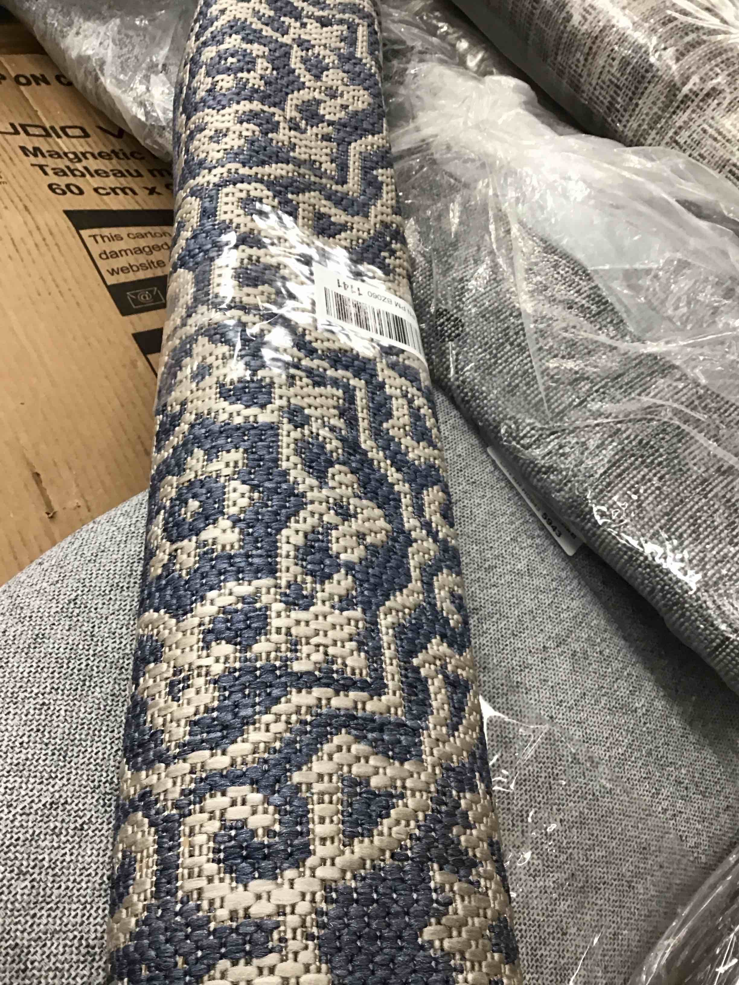 https://s3.amazonaws.com/lotting-images-prod/bidfta/BLU6554498_1720637058198.jpeg