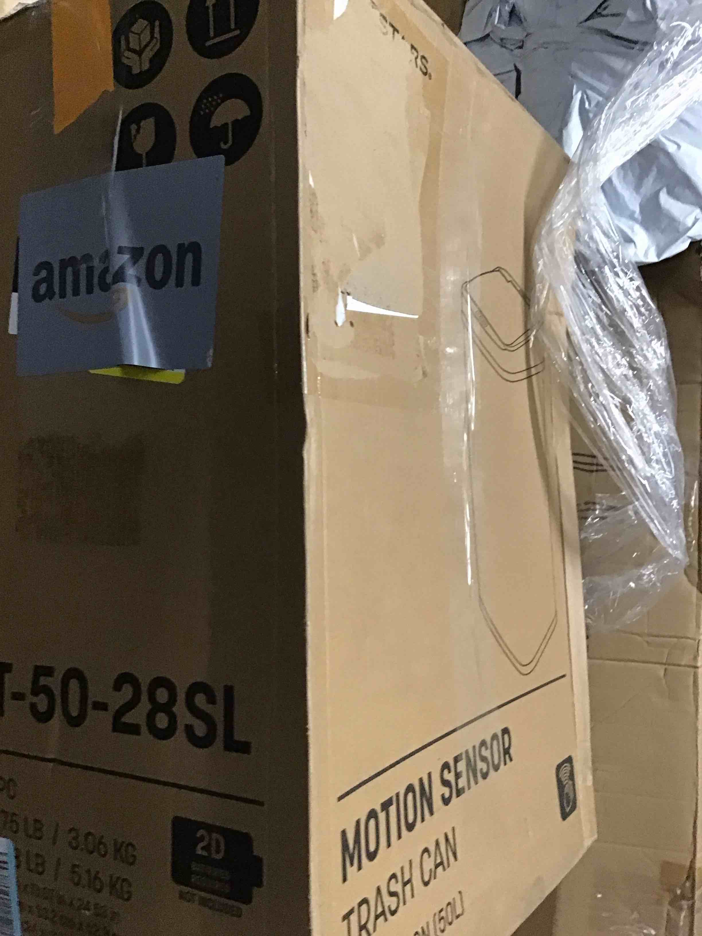 https://s3.amazonaws.com/lotting-images-prod/bidfta/BLU6554543_1720642298033.jpeg