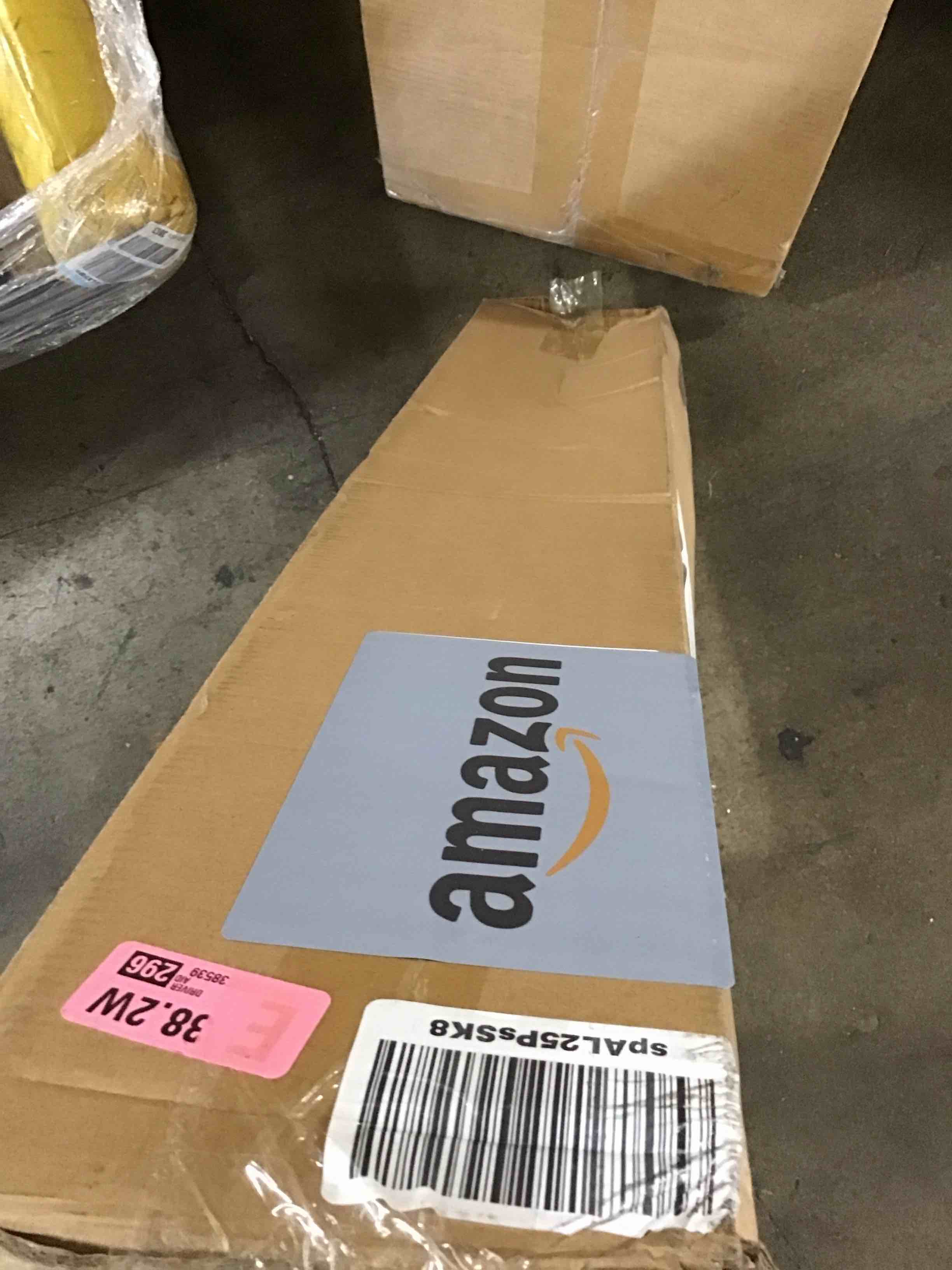 https://s3.amazonaws.com/lotting-images-prod/bidfta/BLU6554595_1720795663297.jpeg